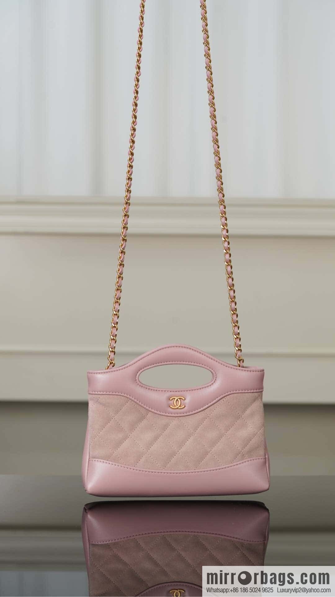 𝐂𝐡𝐚𝐧𝐞𝐥 𝟐𝟓𝐏 𝟑𝟏𝐛𝐚𝐠 𝐧𝐚𝐧𝐨 Suede Powder 🌸 AP3656