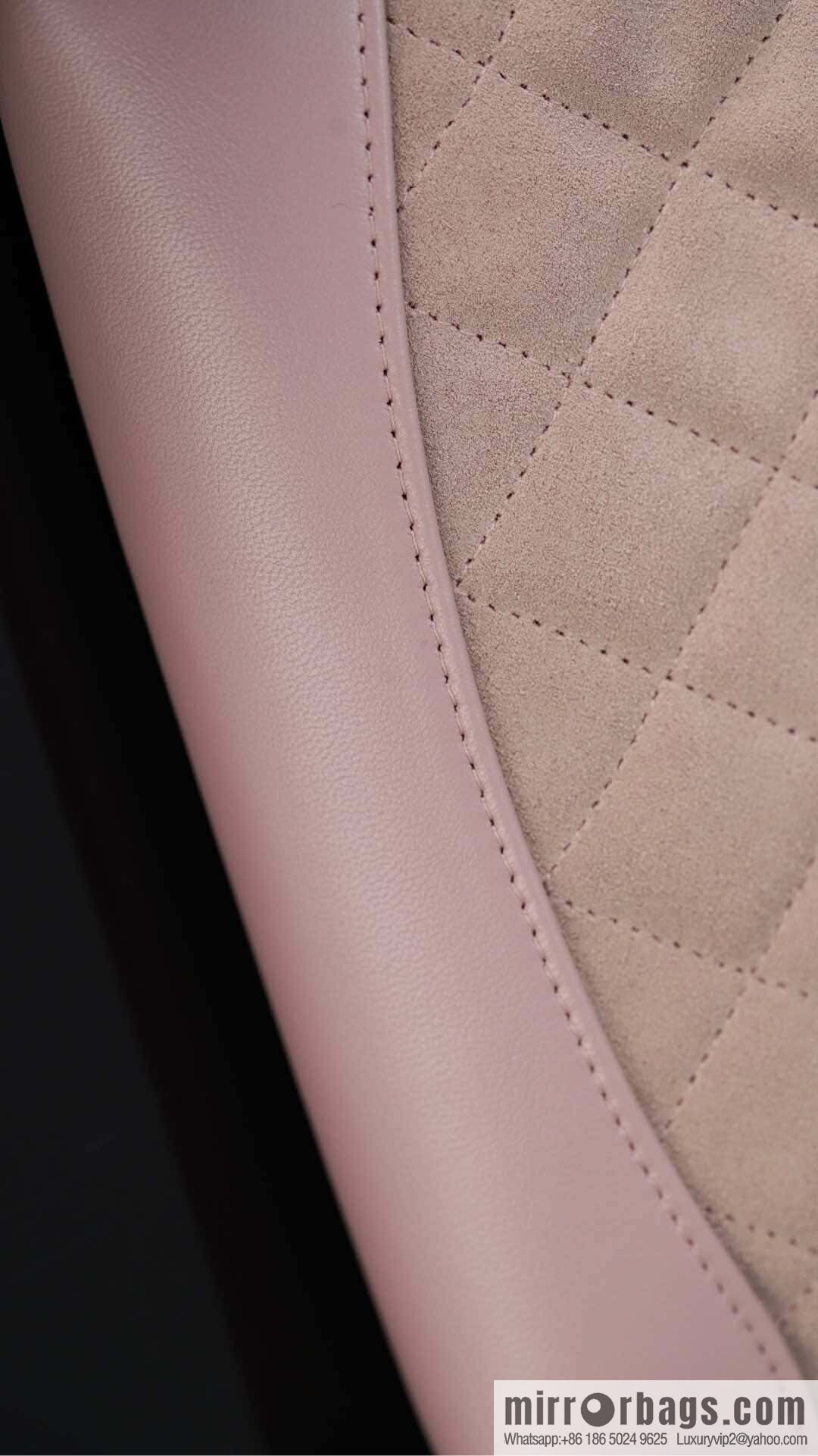 𝐂𝐡𝐚𝐧𝐞𝐥 𝟐𝟓𝐏 𝟑𝟏𝐛𝐚𝐠 𝐧𝐚𝐧𝐨 Suede Powder 🌸 AP3656