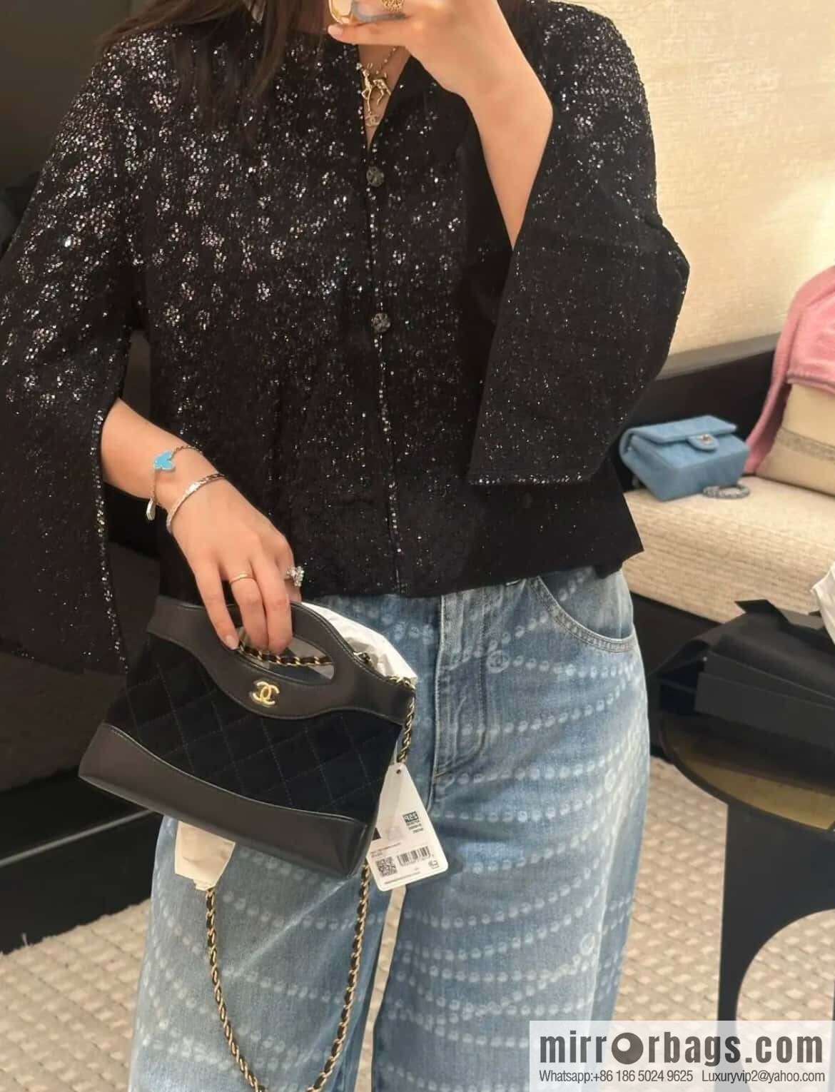 𝐂𝐡𝐚𝐧𝐞𝐥 𝟐𝟓𝐏 𝟑𝟏𝐛𝐚𝐠 𝐧𝐚𝐧𝐨 Suede Black 🖤 AP3656