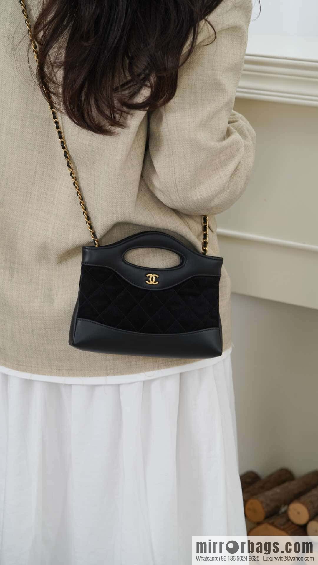 𝐂𝐡𝐚𝐧𝐞𝐥 𝟐𝟓𝐏 𝟑𝟏𝐛𝐚𝐠 𝐧𝐚𝐧𝐨 Suede Black 🖤 AP3656