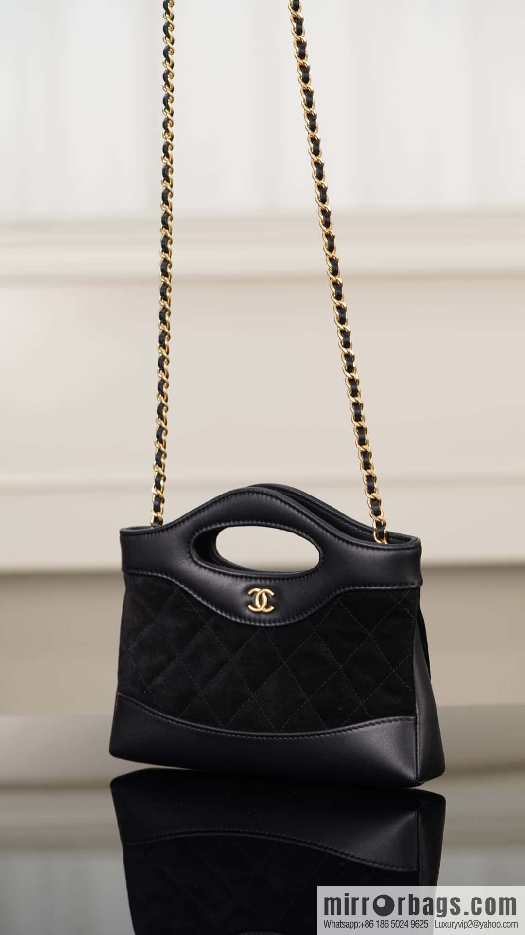 𝐂𝐡𝐚𝐧𝐞𝐥 𝟐𝟓𝐏 𝟑𝟏𝐛𝐚𝐠 𝐧𝐚𝐧𝐨 Suede Black 🖤 AP3656