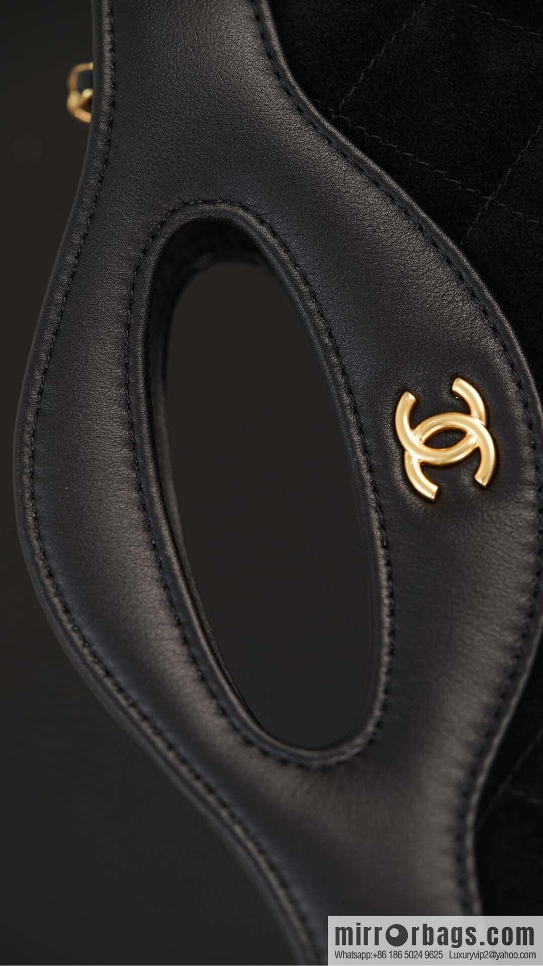 𝐂𝐡𝐚𝐧𝐞𝐥 𝟐𝟓𝐏 𝟑𝟏𝐛𝐚𝐠 𝐧𝐚𝐧𝐨 Suede Black 🖤 AP3656
