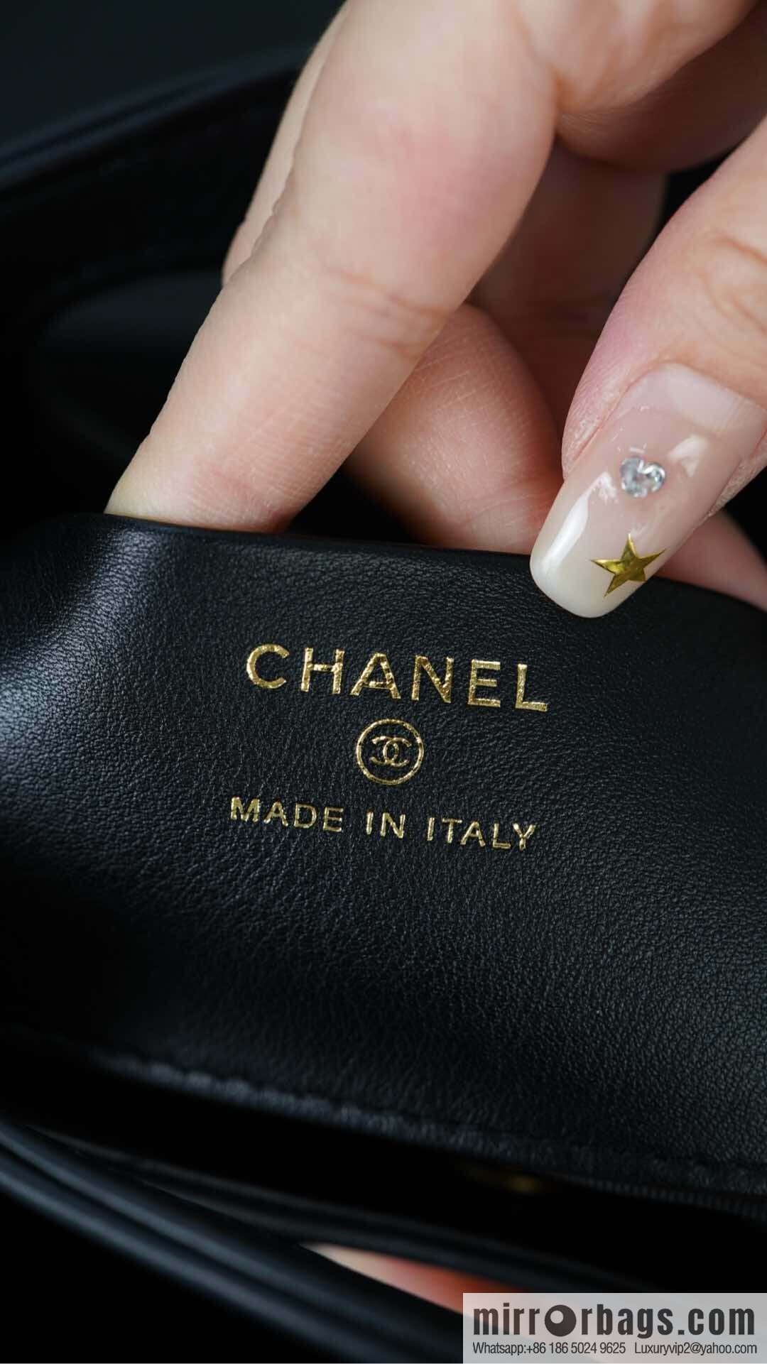 𝐂𝐡𝐚𝐧𝐞𝐥 𝟐𝟓𝐏 𝟑𝟏𝐛𝐚𝐠 𝐧𝐚𝐧𝐨 Suede Black 🖤 AP3656