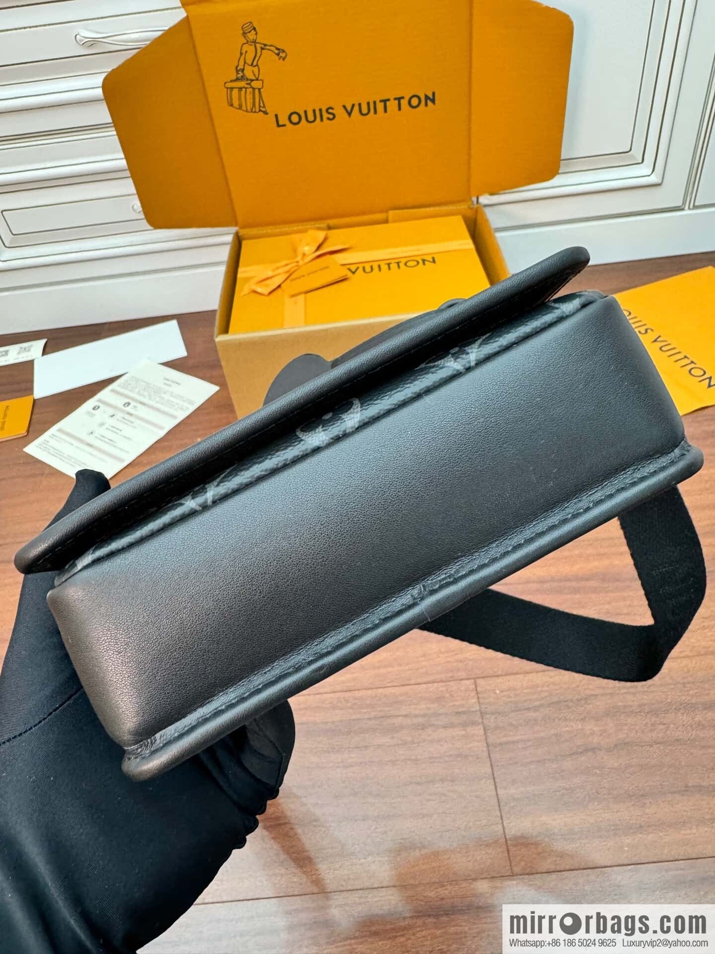 LV M12599 BOSPHORE Mini Handbag