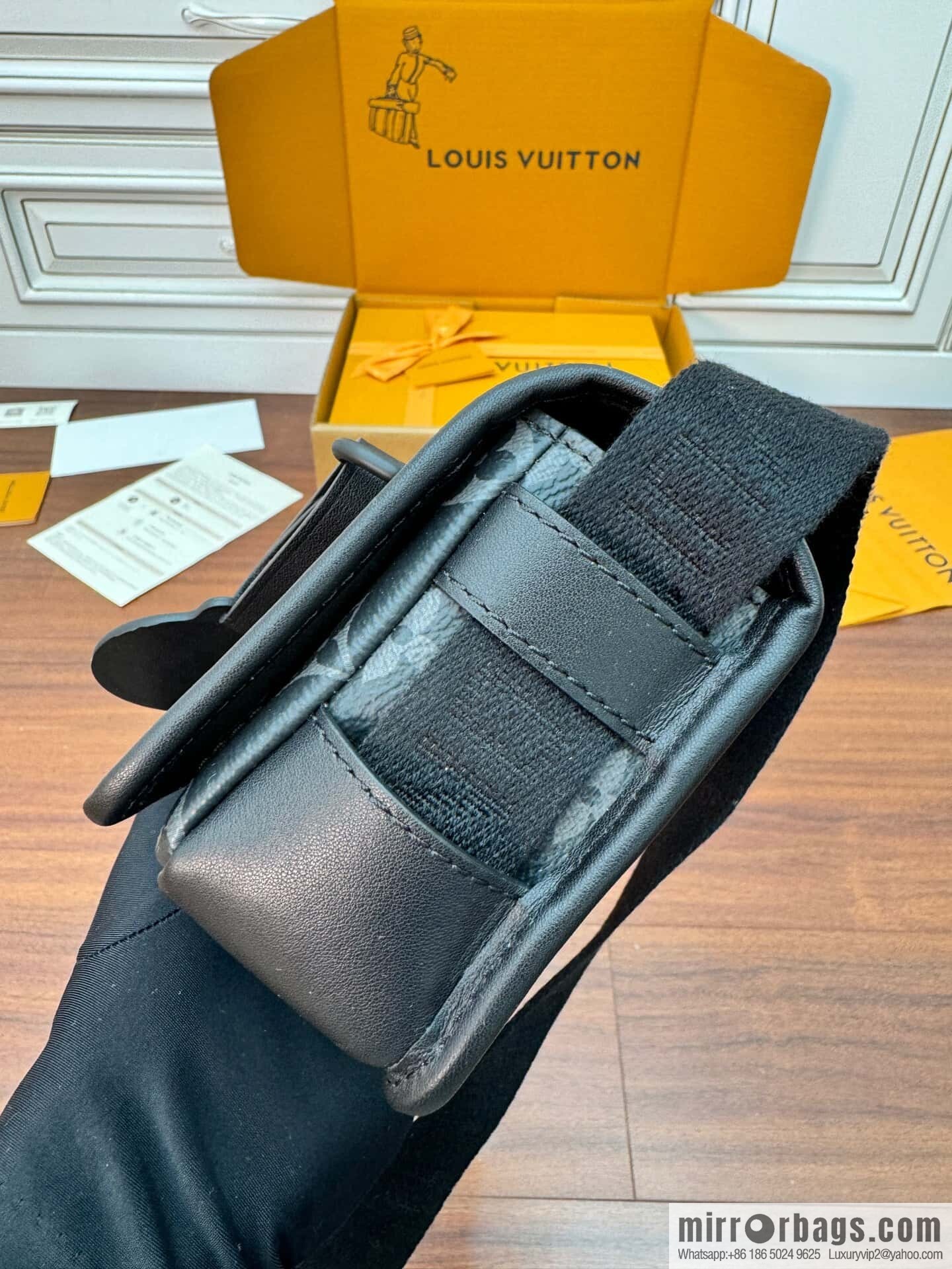 LV M12599 BOSPHORE Mini Handbag
