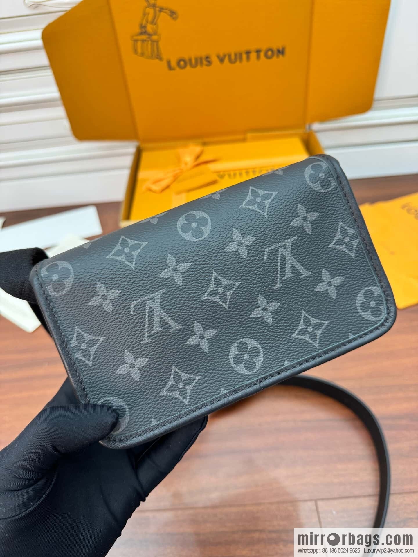LV M12599 BOSPHORE Mini Handbag