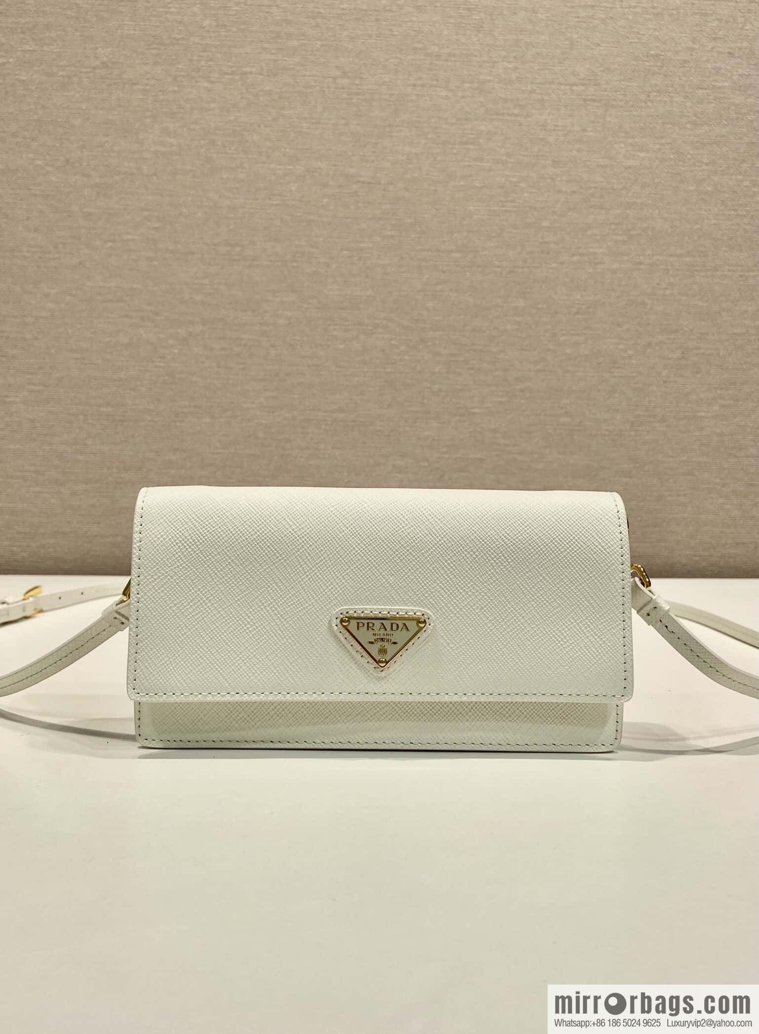PRADA ๐ new mini handbag ๐ 1NF059 mobile phone bag ๐๐ white