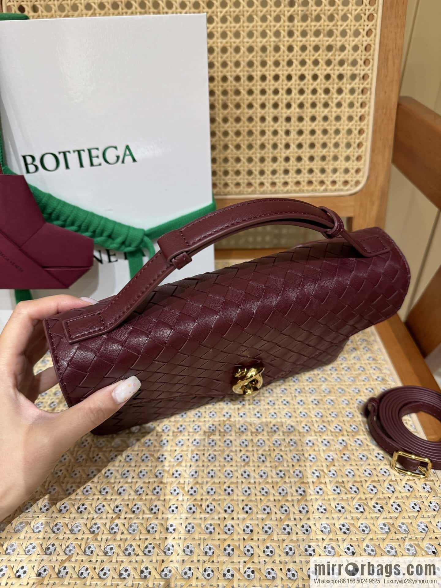 BV Knot Lock Messenger Bag 817191 Barolo Burgundy