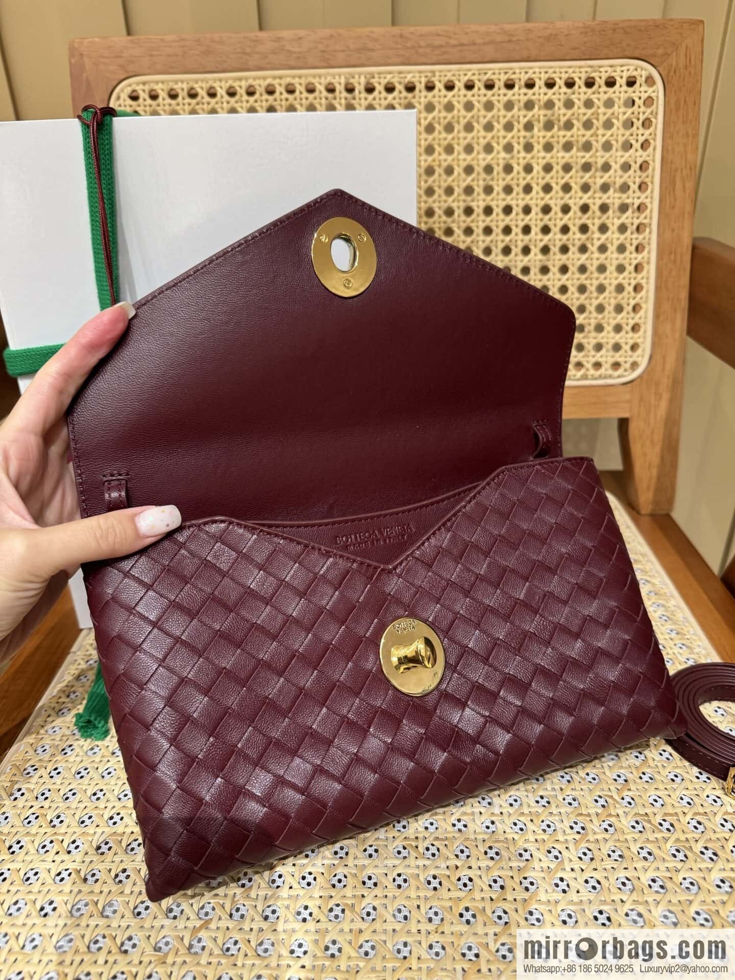 BV Knot Lock Messenger Bag 817191 Barolo Burgundy