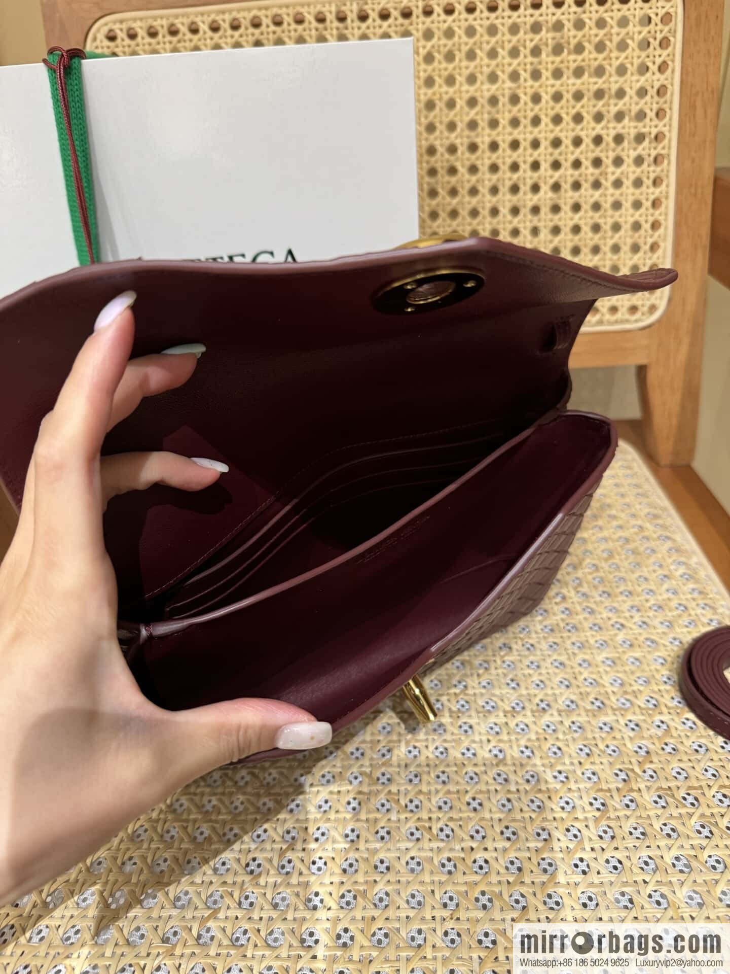 BV Knot Lock Messenger Bag 817191 Barolo Burgundy