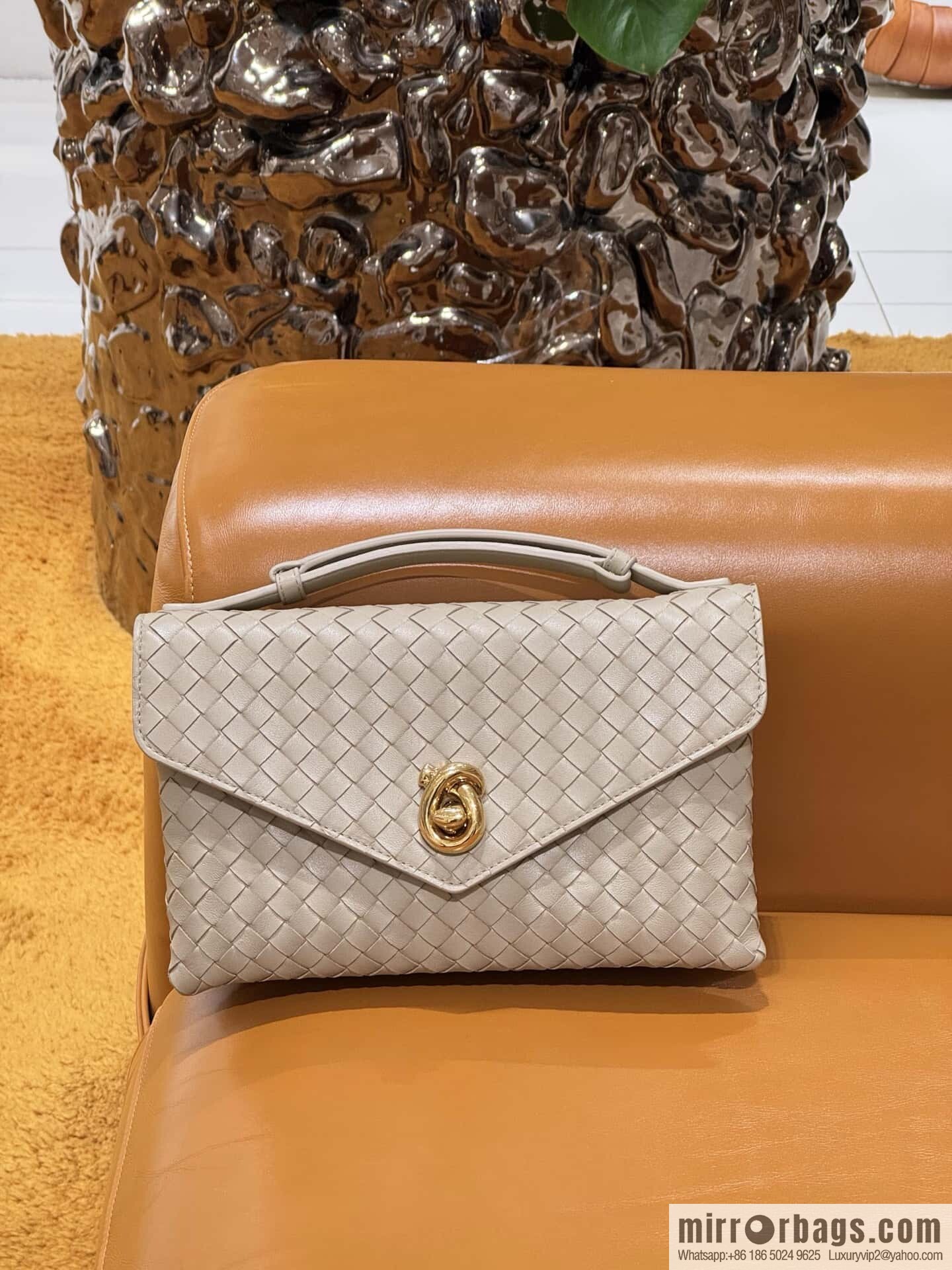 BV Knot Lock Messenger Bag 817191 Hazel