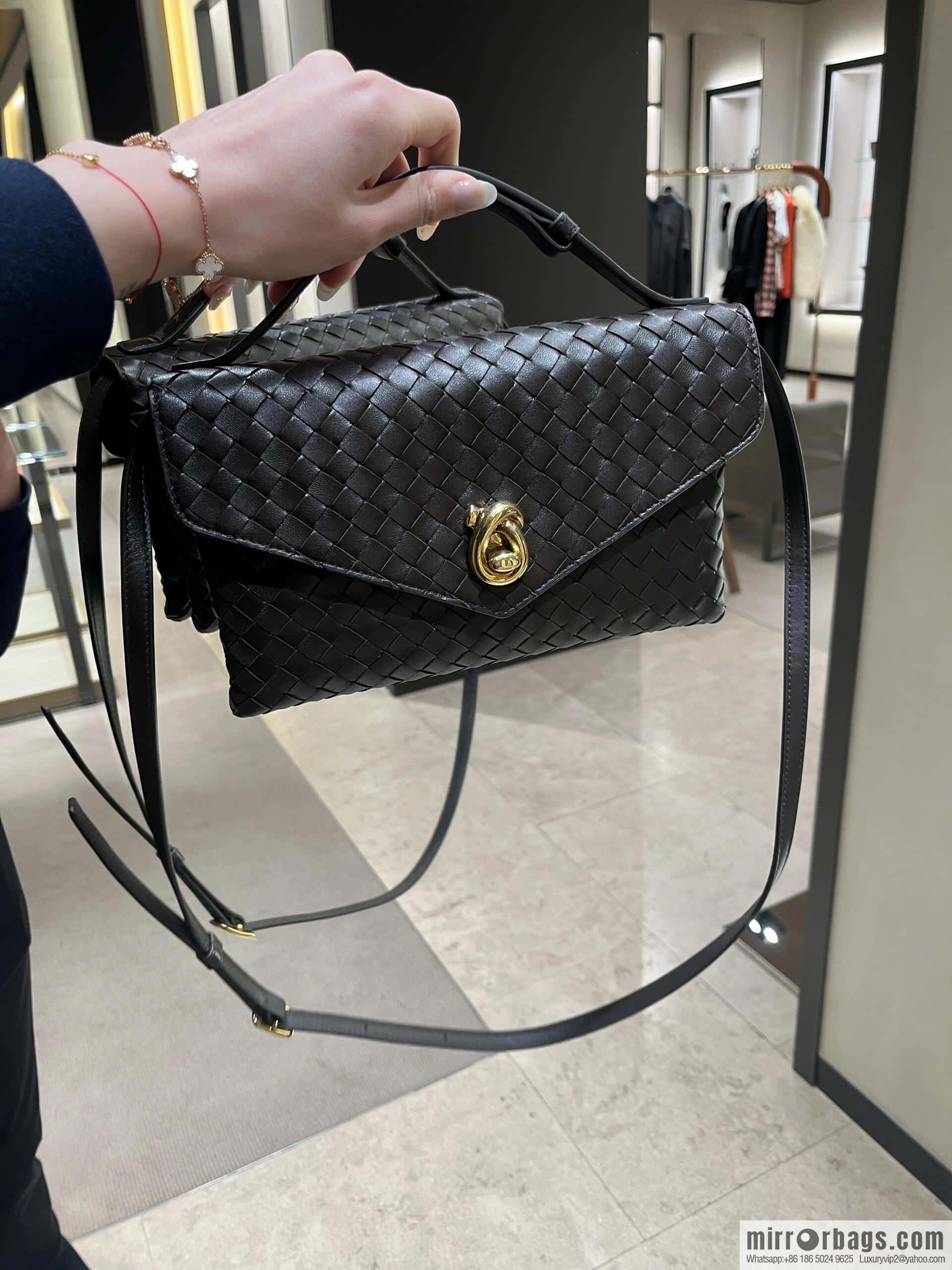 BV Knot Lock Crossbody Bag 817191 Black