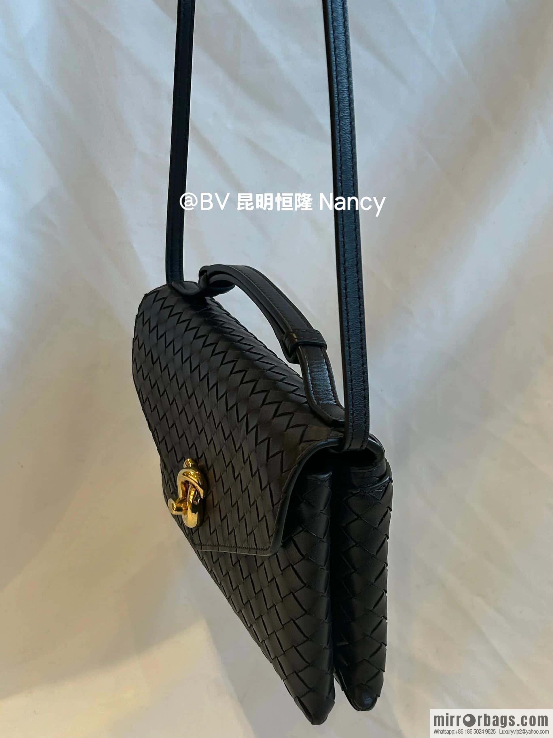 BV Knot Lock Crossbody Bag 817191 Black