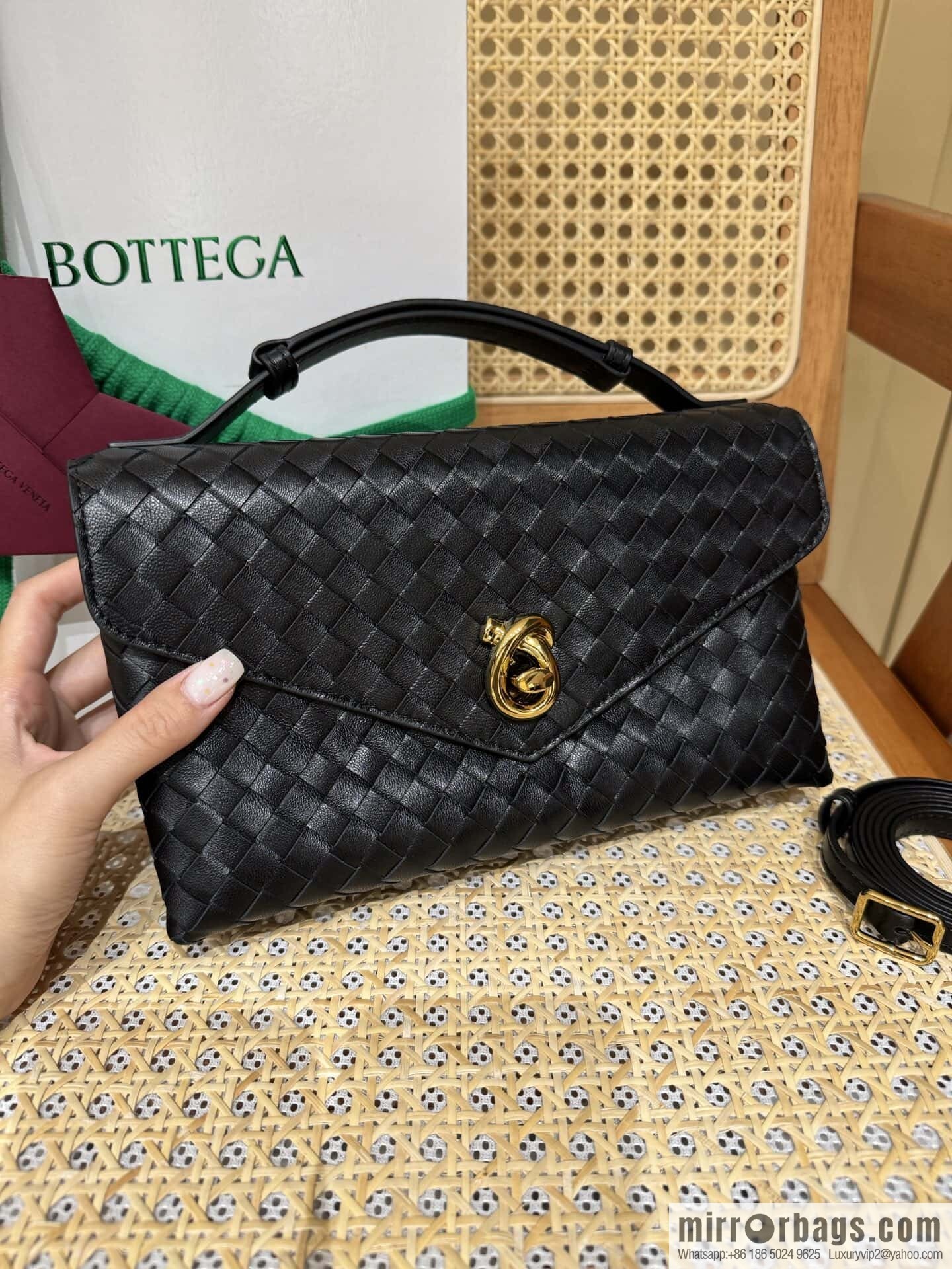 BV Knot Lock Crossbody Bag 817191 Black