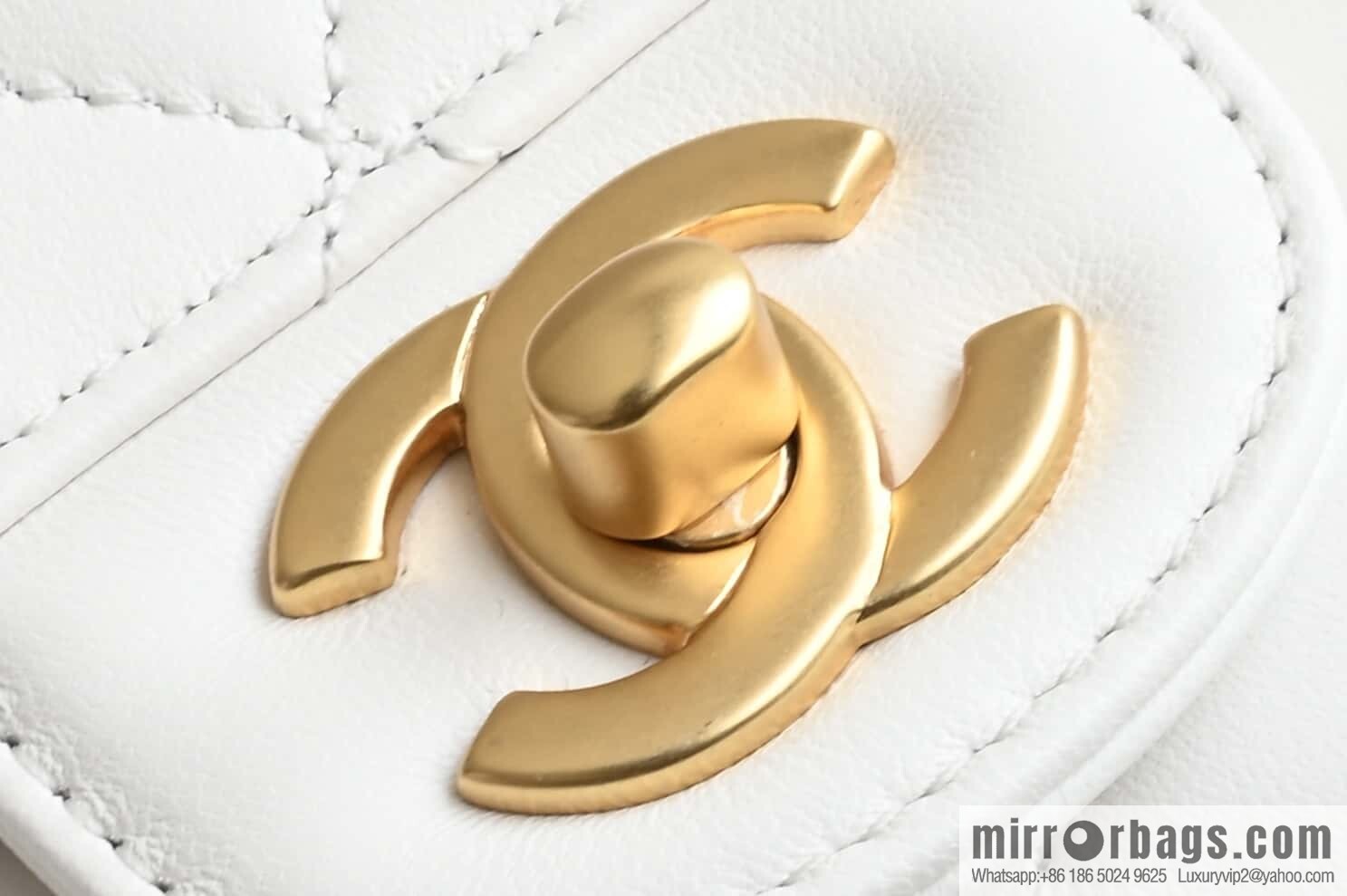 CHANEL 25P Handle Kelly Horizontal S AS5354 White