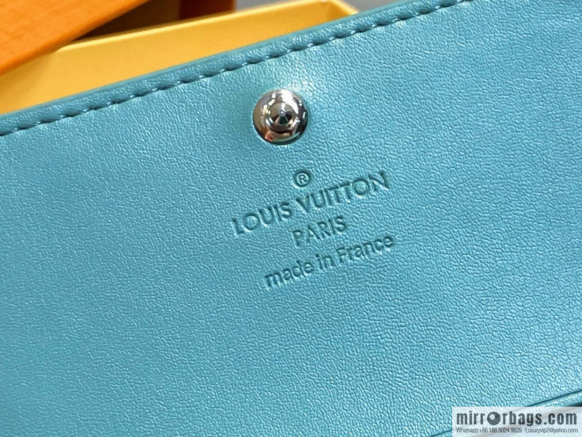 [Boutique‑grade] M13891 mint green full leather business card holder wallet LV Ski Ms series business card holder