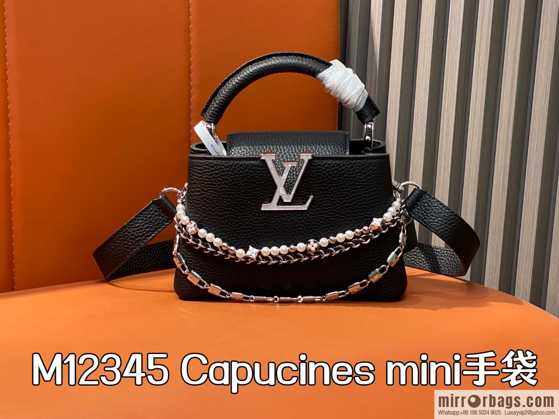 [Boutique‑grade] M12345 black, full leather cap that English model, this Capucines mini handbag