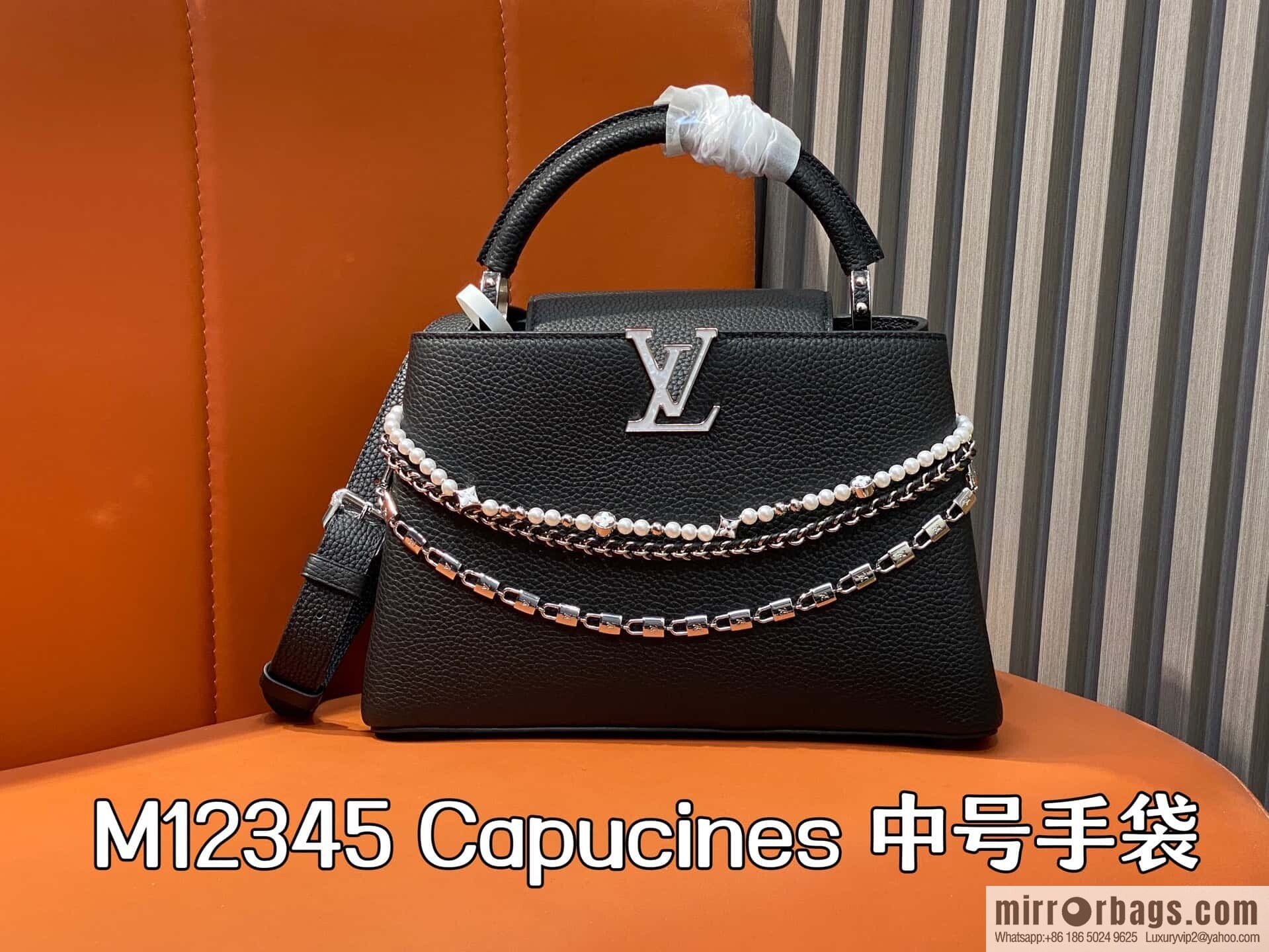 [Boutique‑grade] M12345 black, full leather cap, English style, this Capucines medium handbag.