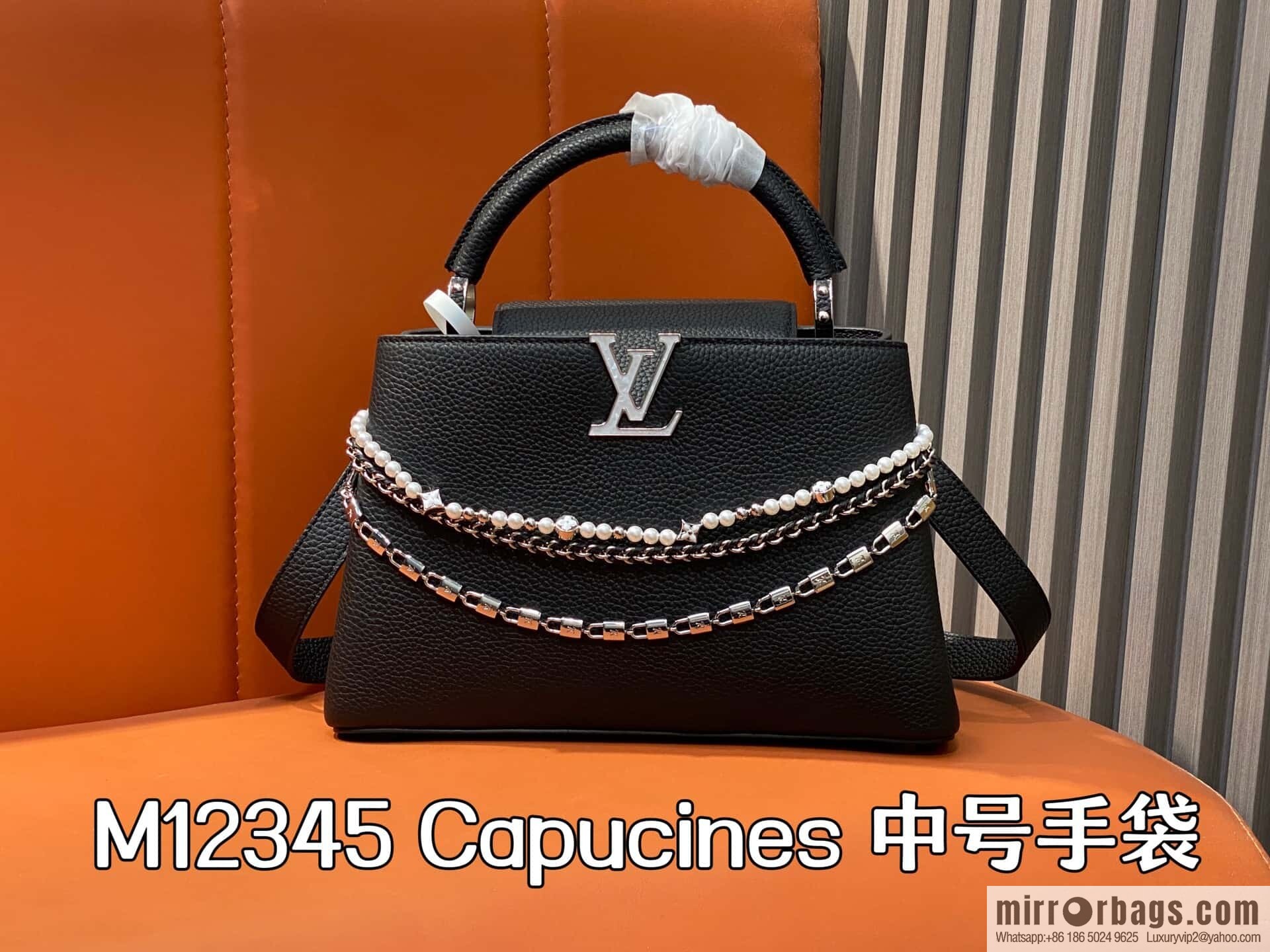 [Boutique‑grade] M12345 black, full leather cap, English style, this Capucines medium handbag.