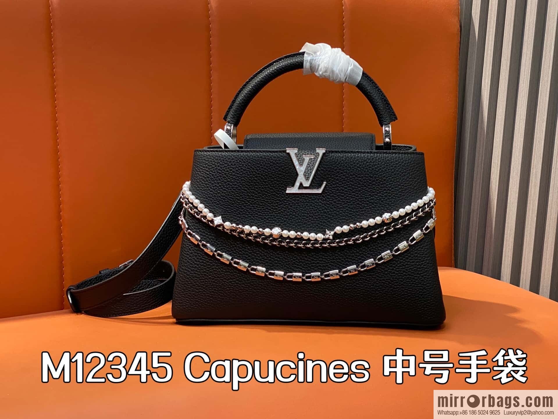 [Boutique‑grade] M12345 black, full leather cap, English style, this Capucines medium handbag.