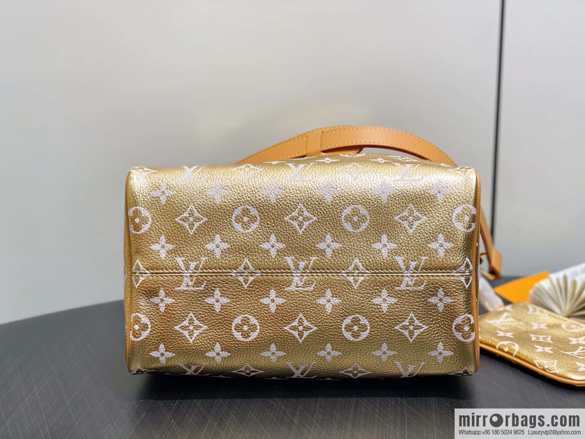 [Original order boutique] M24440 gold, full leather speedy pillow bag SPEEDY P9 BANDOULIZRE25 handbag