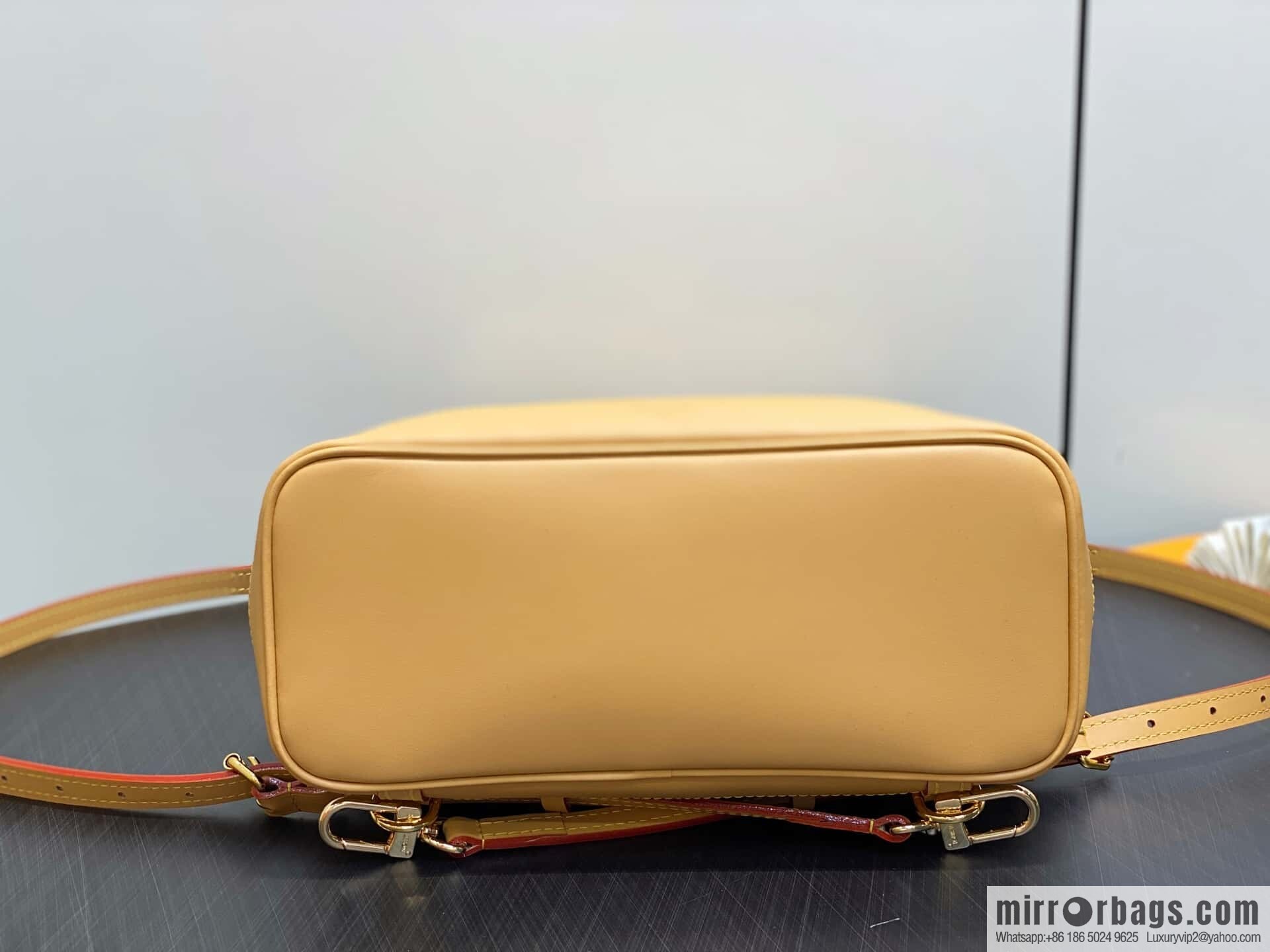 [Boutique‑grade] M14653 presbyopia yellow leather, backpack SOHO backpack