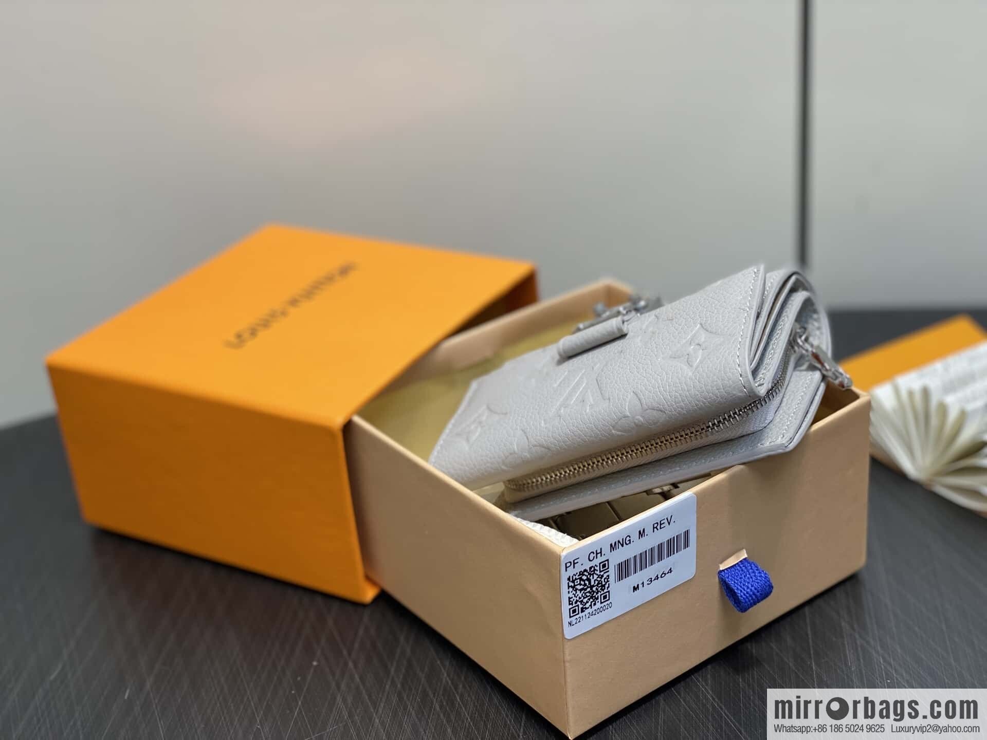 [Boutique‑grade] M13464 light gray full leather embossed, three fold wallet Pochette Metis Compact wallet