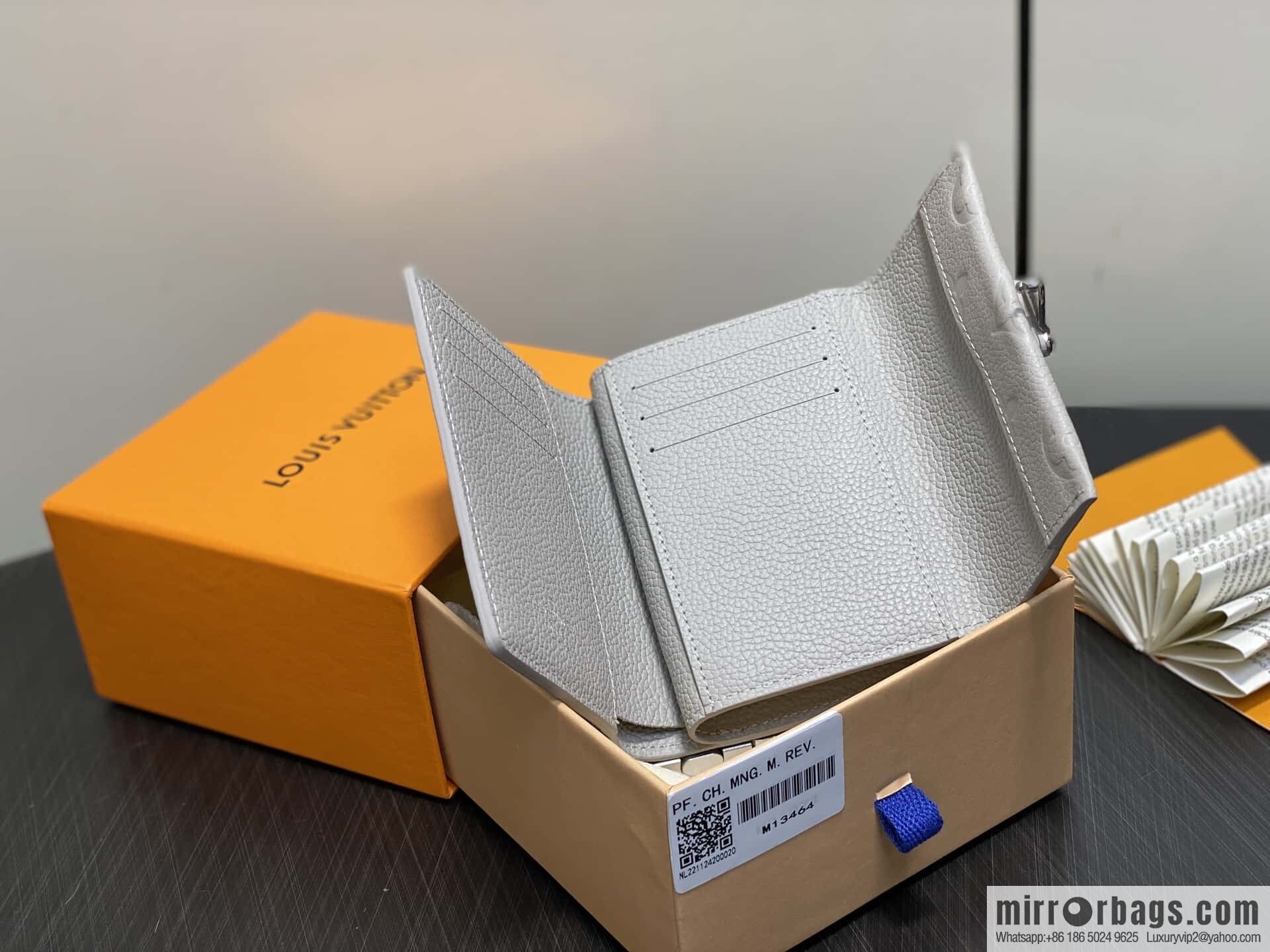 [Boutique‑grade] M13464 light gray full leather embossed, three fold wallet Pochette Metis Compact wallet