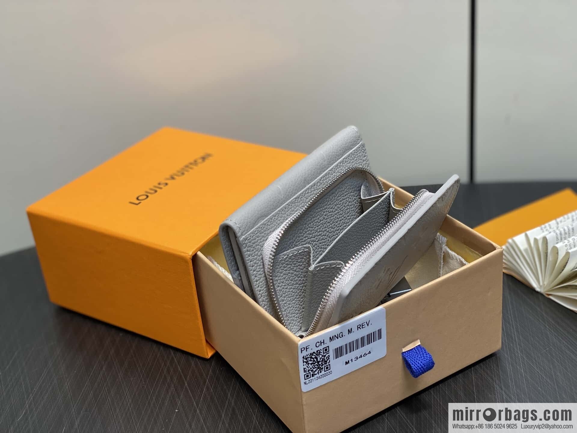 [Boutique‑grade] M13464 light gray full leather embossed, three fold wallet Pochette Metis Compact wallet