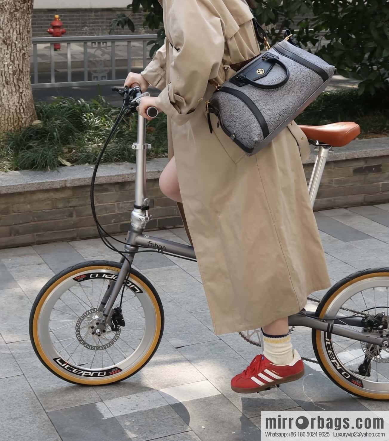 [Boutique‑grade] M14702 gray-blue, full leather locomotive bag LV Biker medium handbag, locomotive bag
