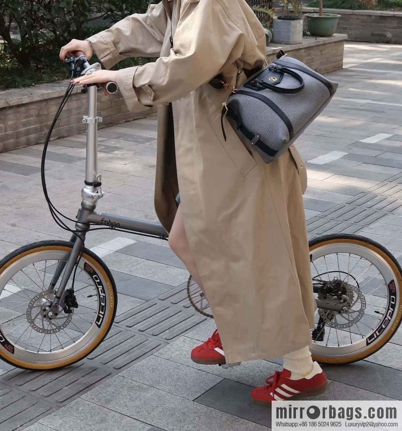 [Boutique‑grade] M14702 gray-blue, full leather locomotive bag LV Biker medium handbag, locomotive bag