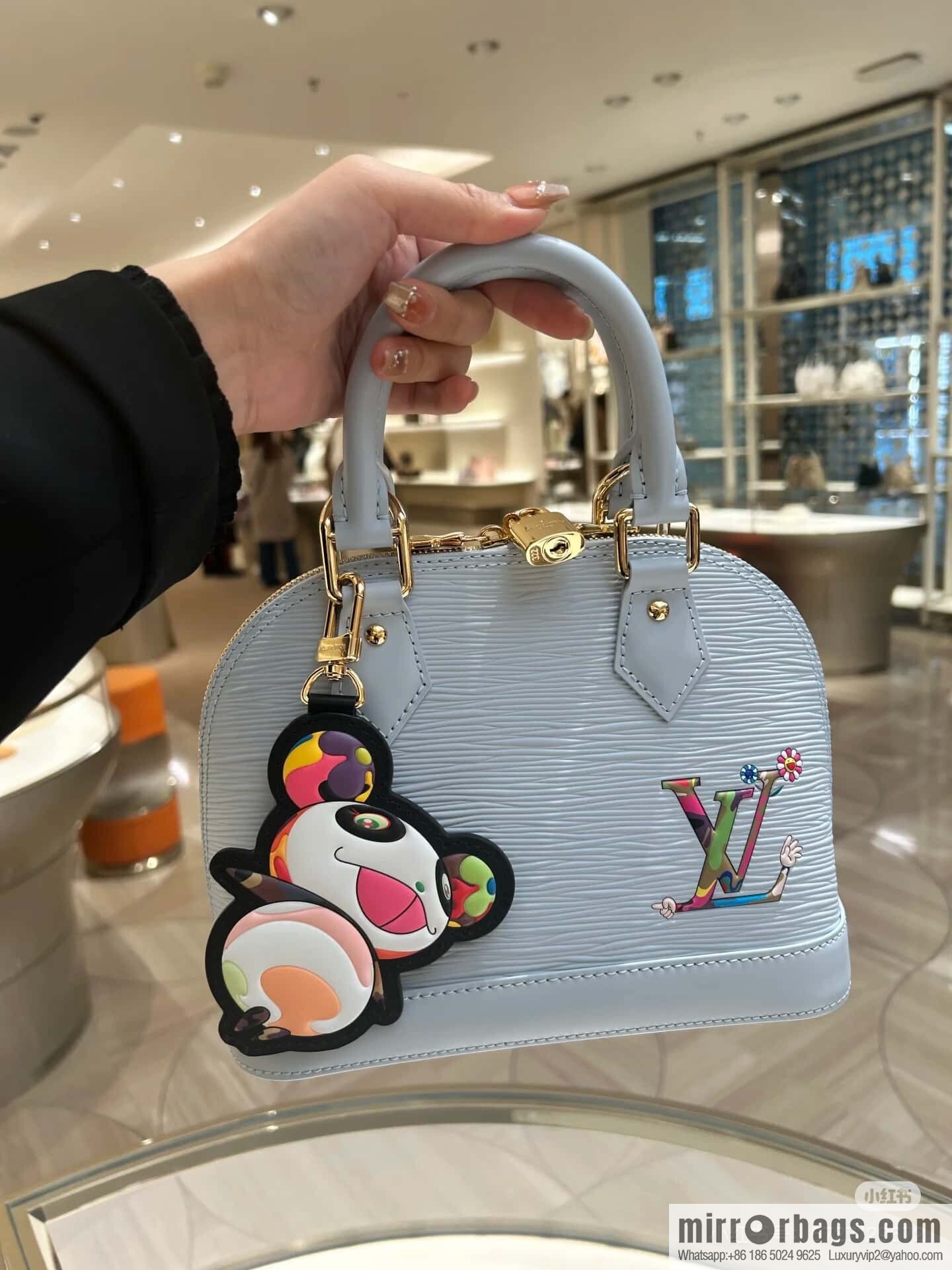 [Boutique‑grade] M14197 light blue, water ripple shell bag, the new LV x TM ALMA BB handbag of the season