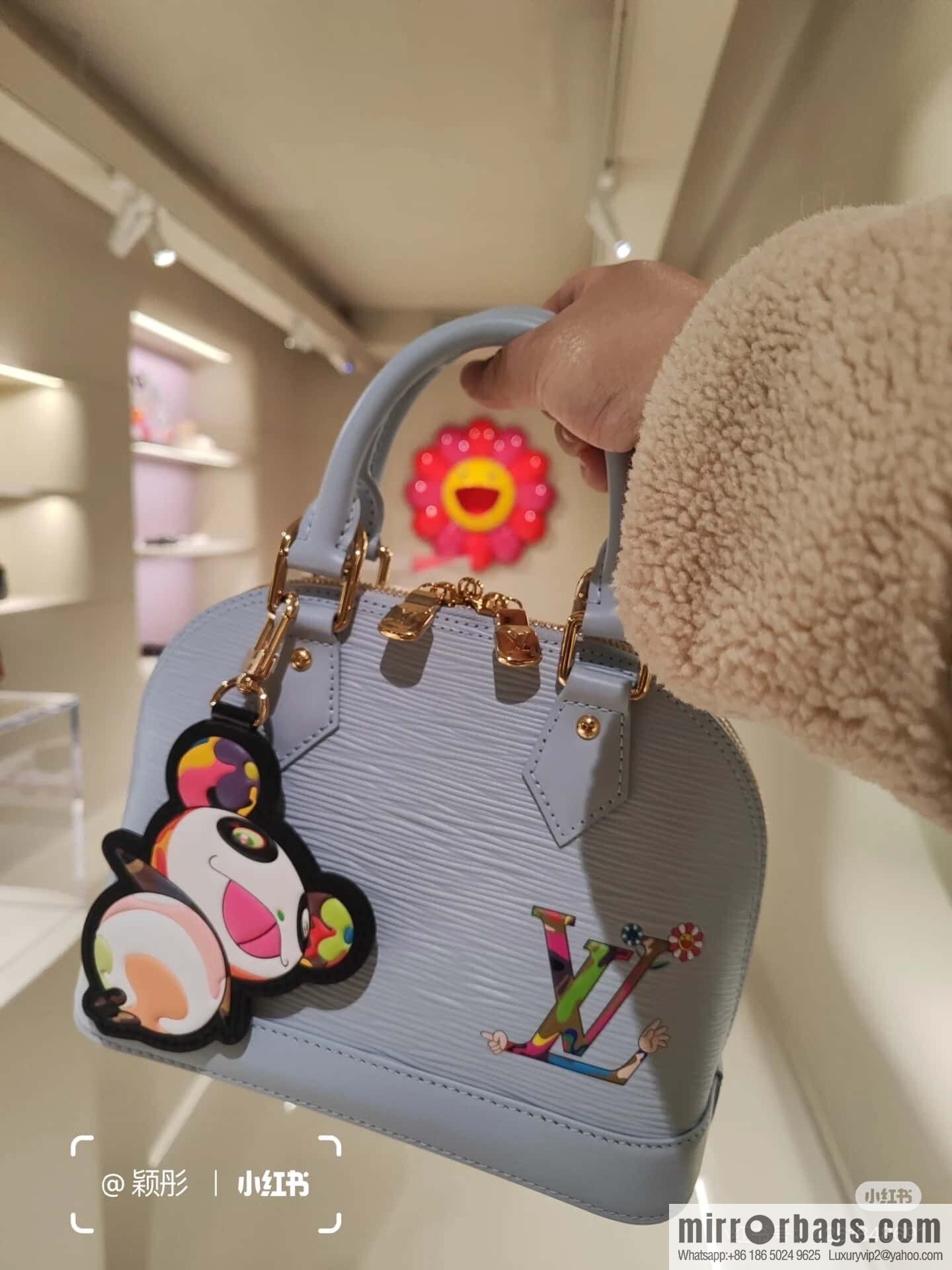 [Boutique‑grade] M14197 light blue, water ripple shell bag, the new LV x TM ALMA BB handbag of the season