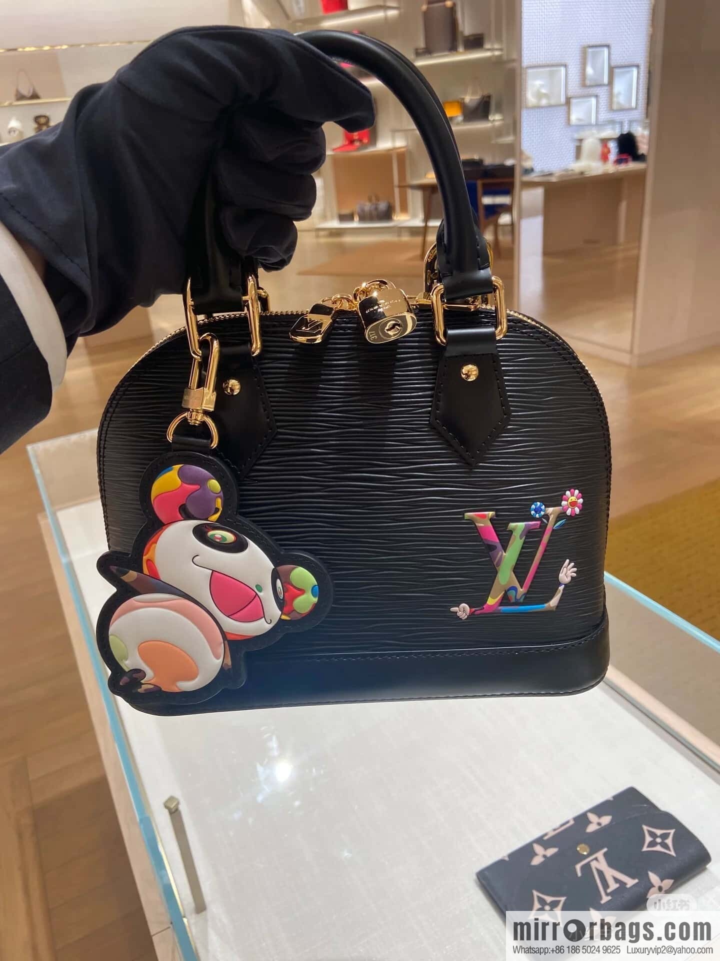 [Boutique‑grade] M13670 black, water ripple shell bag, the new LV x TM ALMA BB handbag of the season.