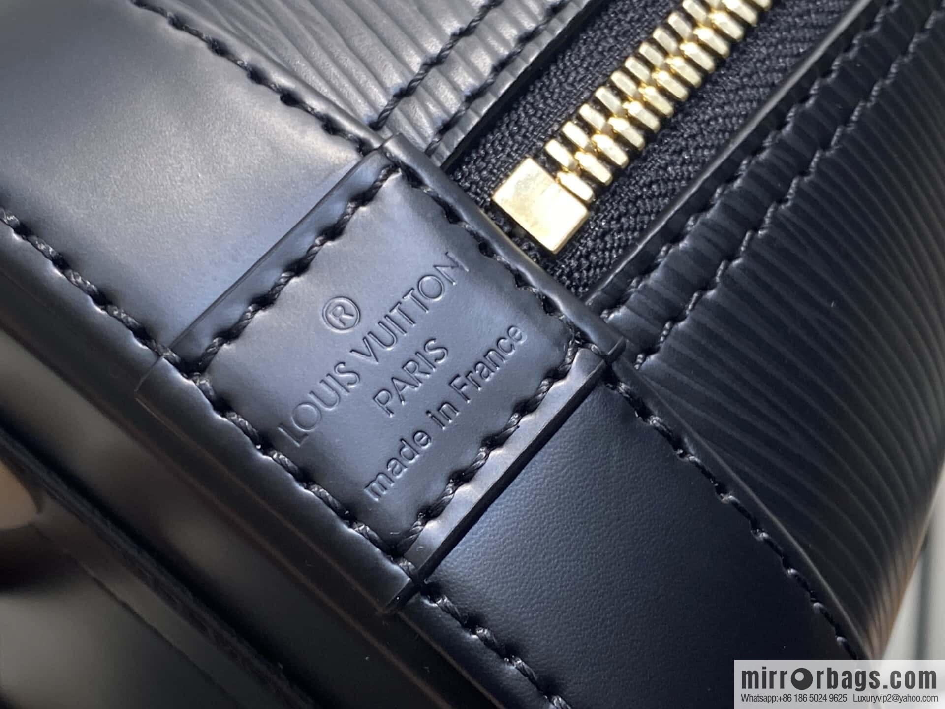 [Boutique‑grade] M13670 black, water ripple shell bag, the new LV x TM ALMA BB handbag of the season.