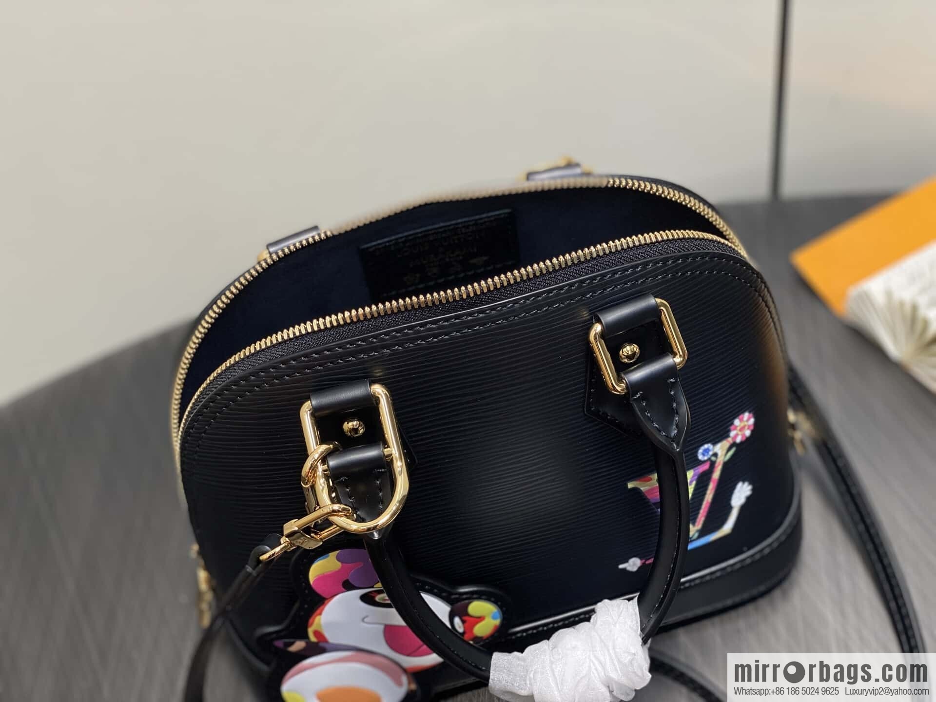 [Boutique‑grade] M13670 black, water ripple shell bag, the new LV x TM ALMA BB handbag of the season.