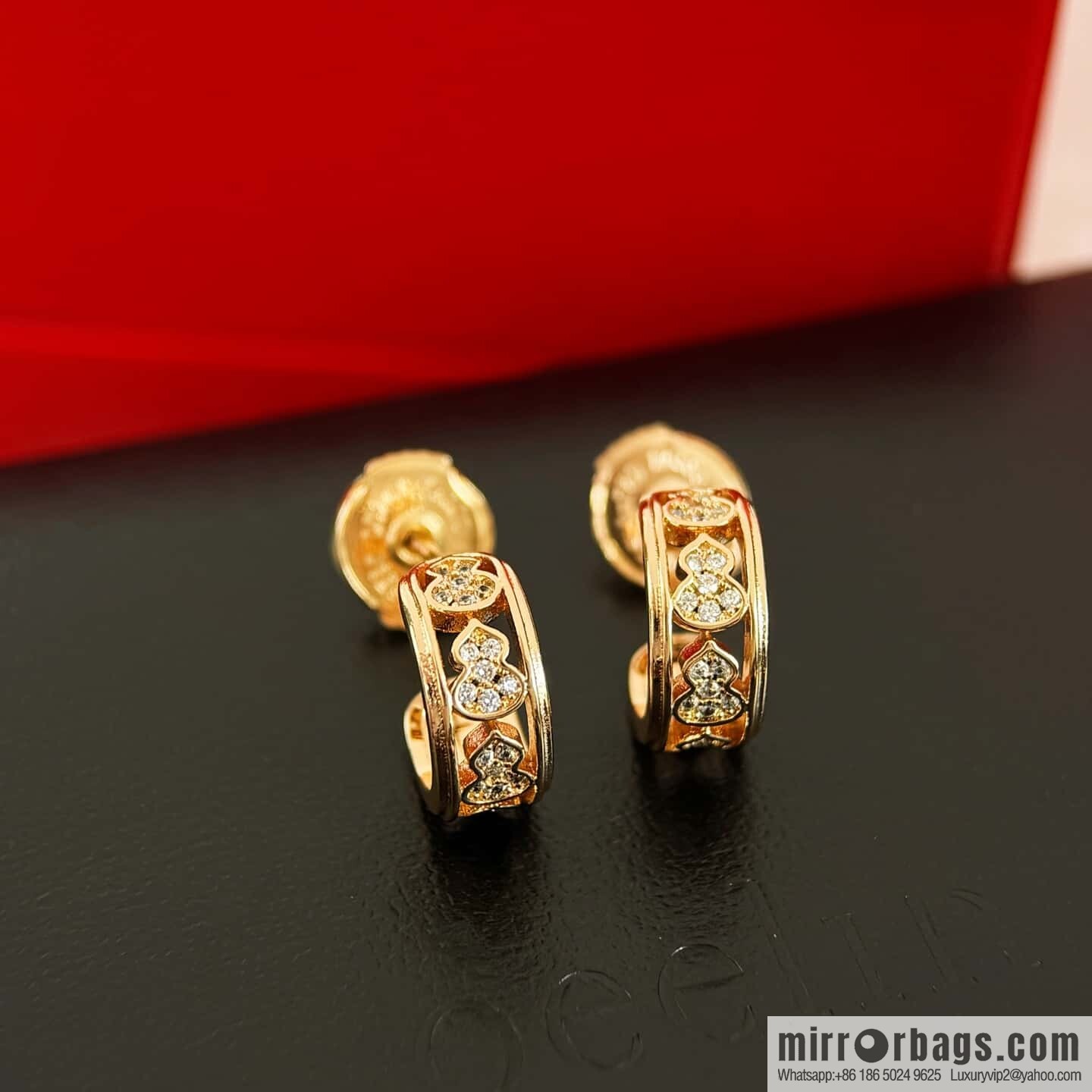 ❗️New ❗️ ☀️ Qeelin Petite Wulu full diamond gourd stud earrings ☀️
