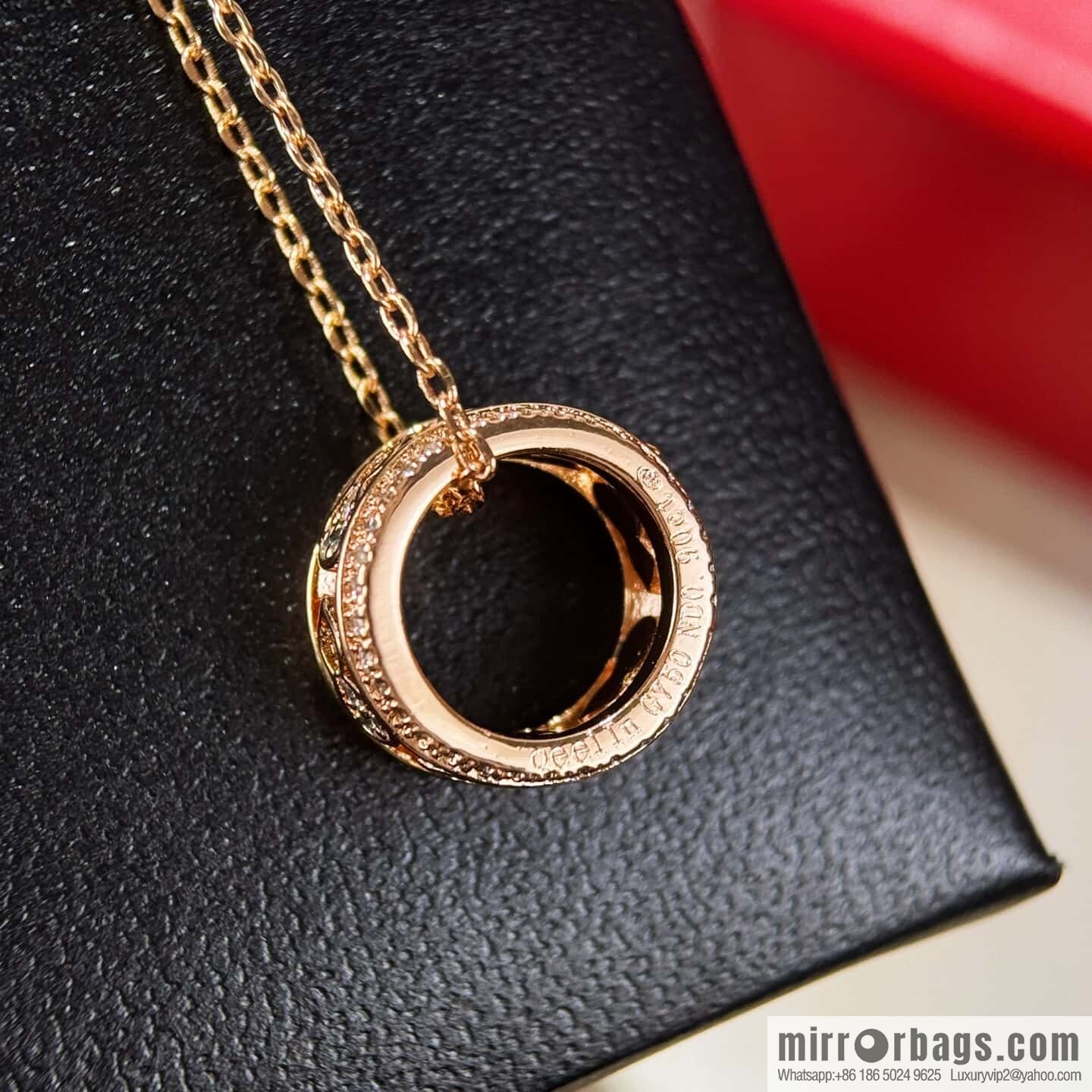 ❗️New ❗️ ☀️ Qeelin Petite Wulu Circle Full Diamond Gourd Necklace ☀️