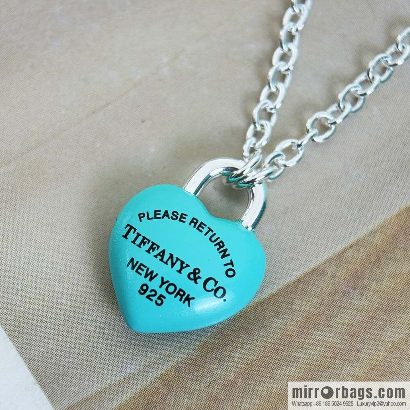 TIFFANY & Co. Tiffany blue peach heart love bracelet, necklace