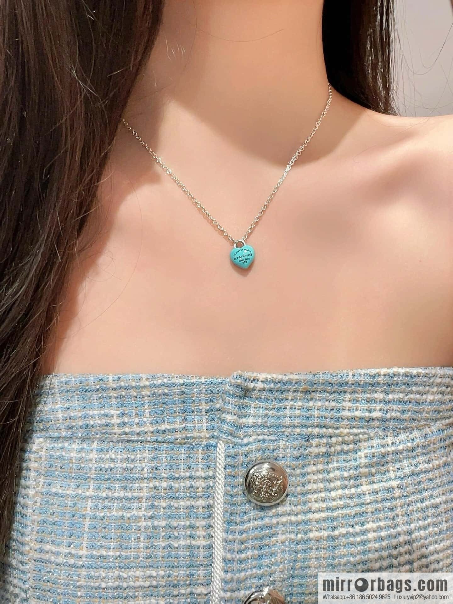 TIFFANY & Co. Tiffany blue peach heart love bracelet, necklace