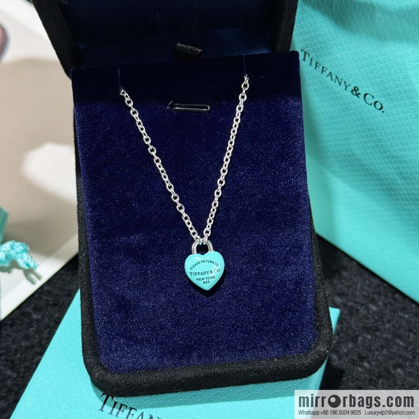 TIFFANY & Co. Tiffany blue peach heart love bracelet, necklace
