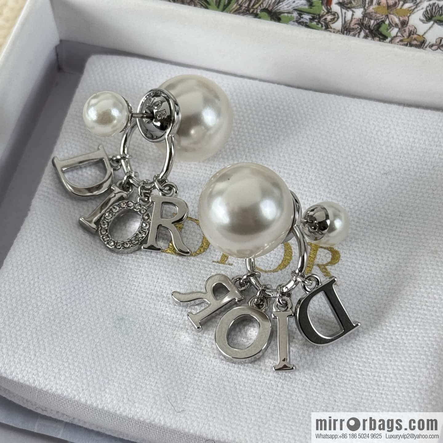☀️New ☑️ Dior DIOR tassel size pearl stud earrings