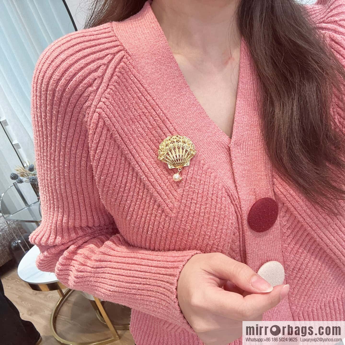 ❗️New ❗️ ☀️ new ☑️ Dior DIOR gold shell brooch ☀️