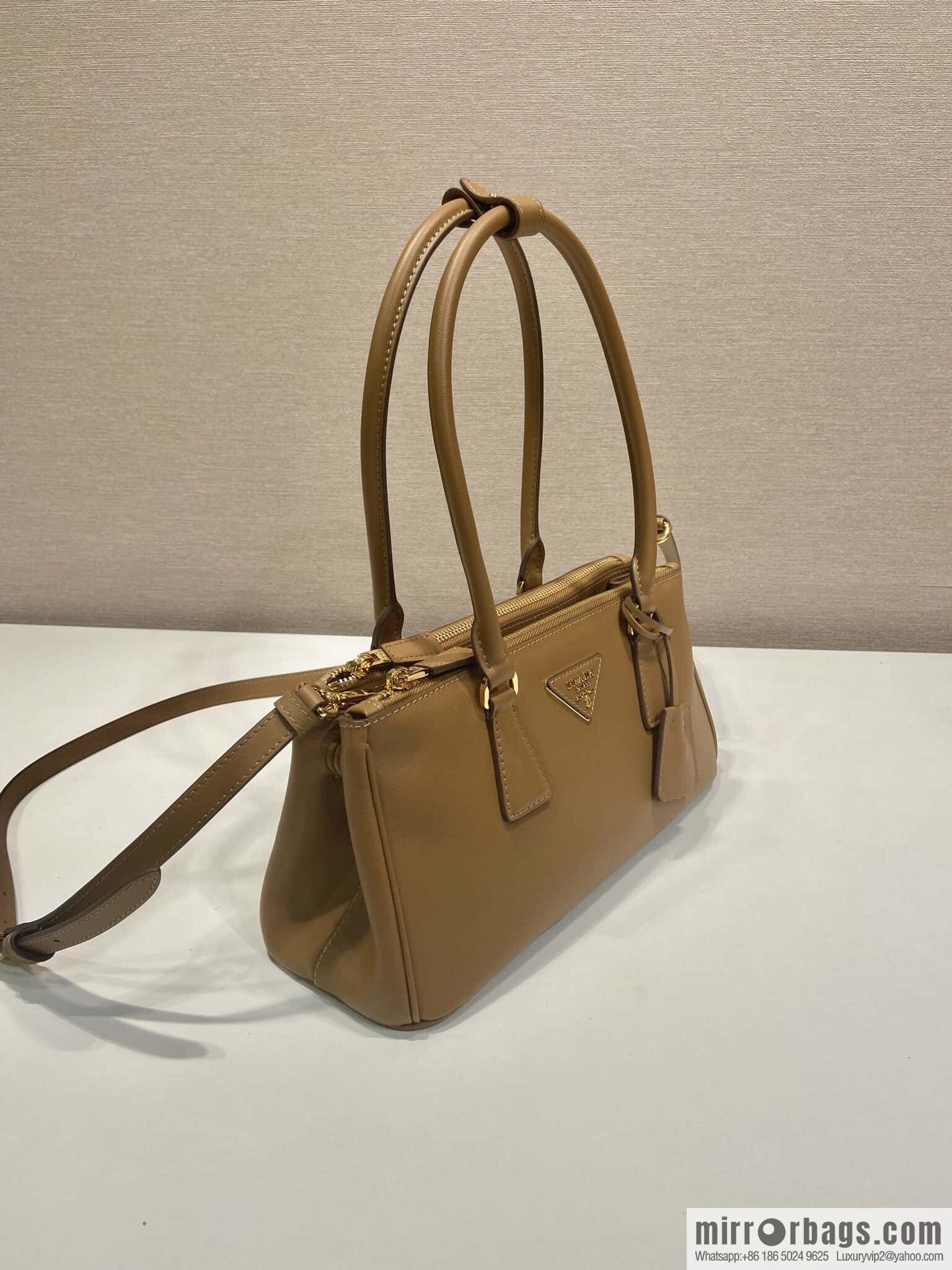 PRADA 🎉 new killer bag 🎉 1BA457 new 🎉🎉 caramel color