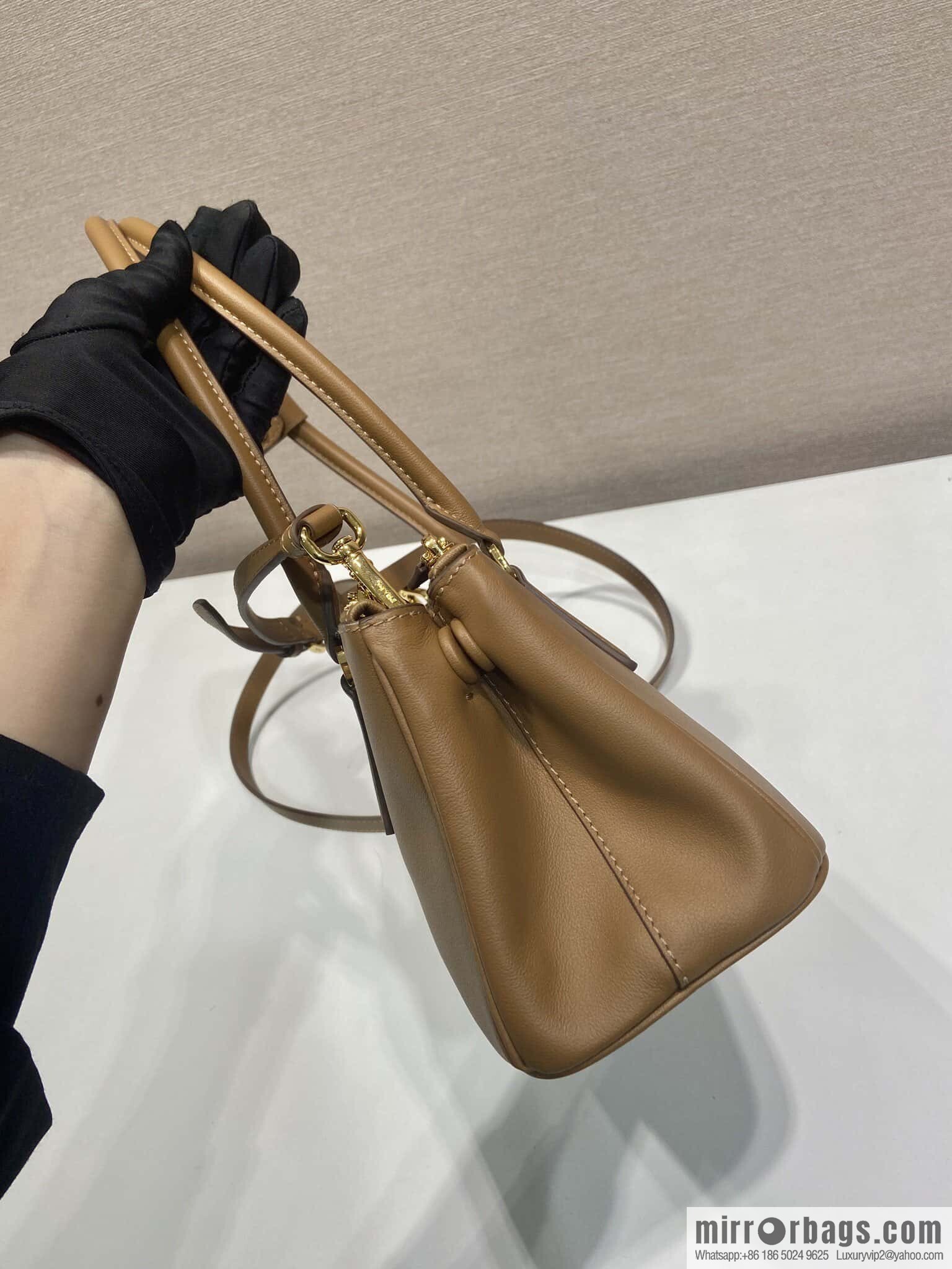 PRADA 🎉 new killer bag 🎉 1BA457 new 🎉🎉 caramel color