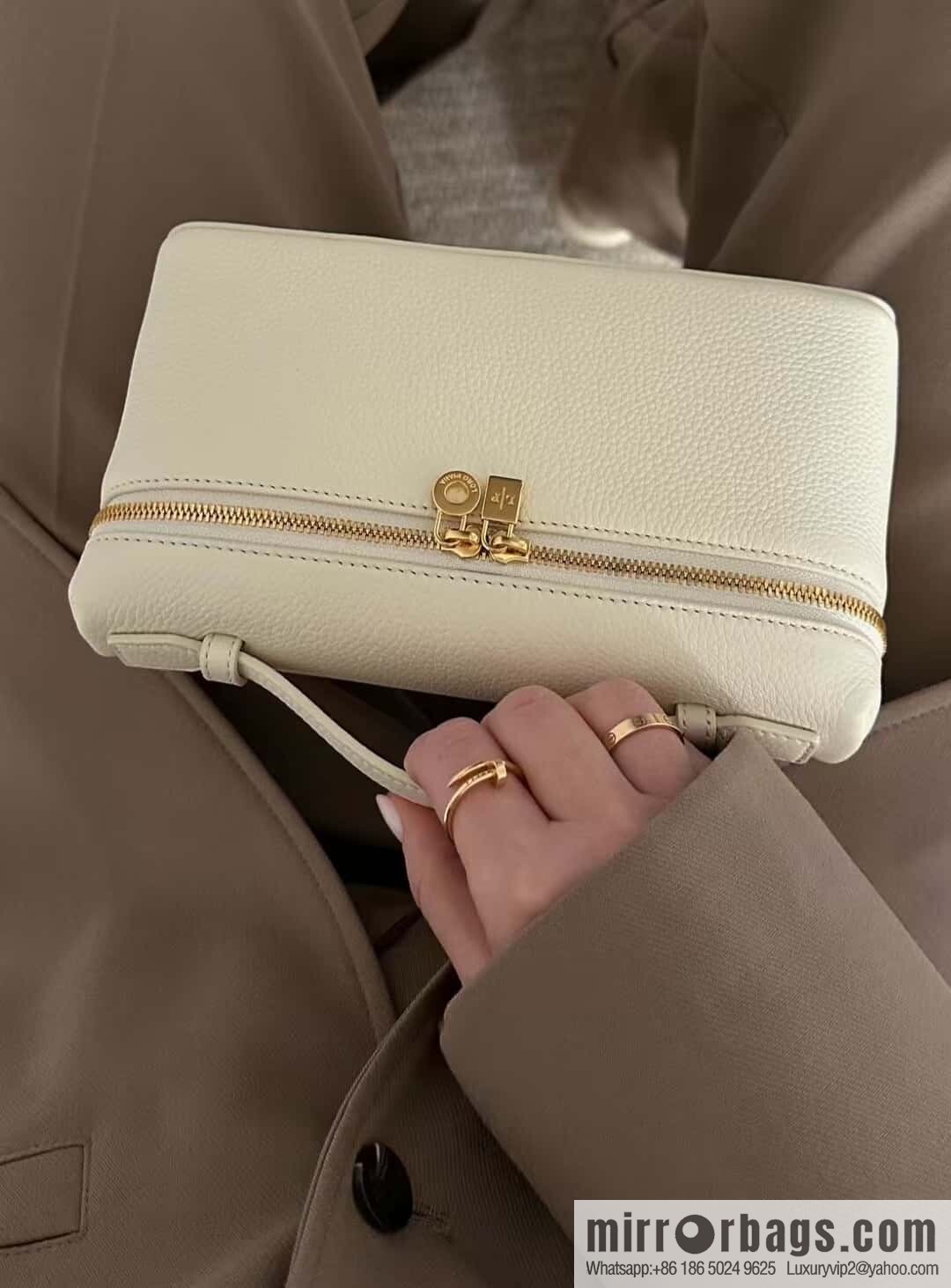 Loro Piana 2nd Generation Extra Pocket L19 Clutch Bag FAN4046 Whispering Platinum Buckle