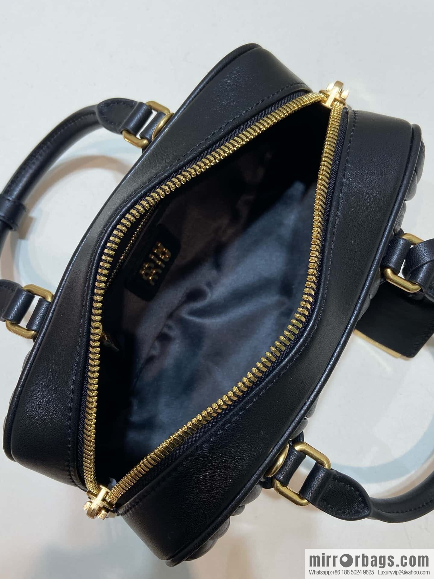 Sheepskin Textured Retro Rectangle Bag | Leather Bowling Bag 5BB142 💕💕 Black