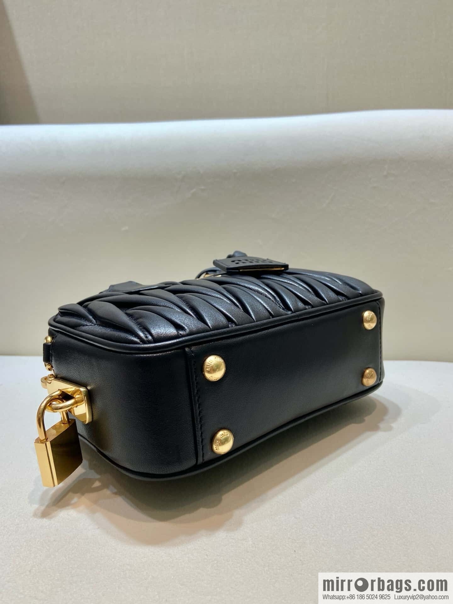 Sheepskin Textured Retro Rectangle Bag | Leather Bowling Bag 5BB123 💕💕 Black
