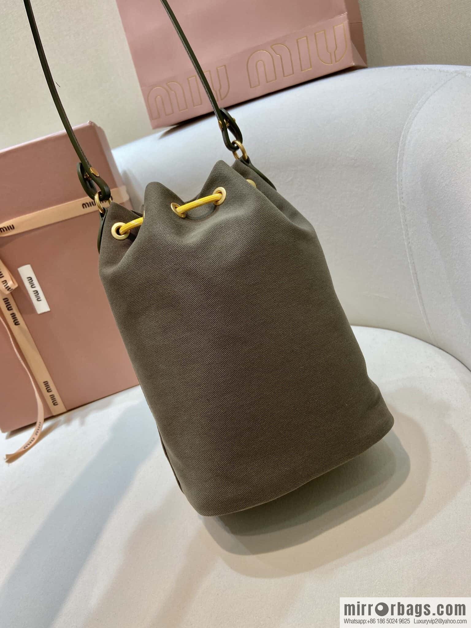 MIUMIU 🎉 new bucket bag 🎉 5NR038 🎉🎉 green