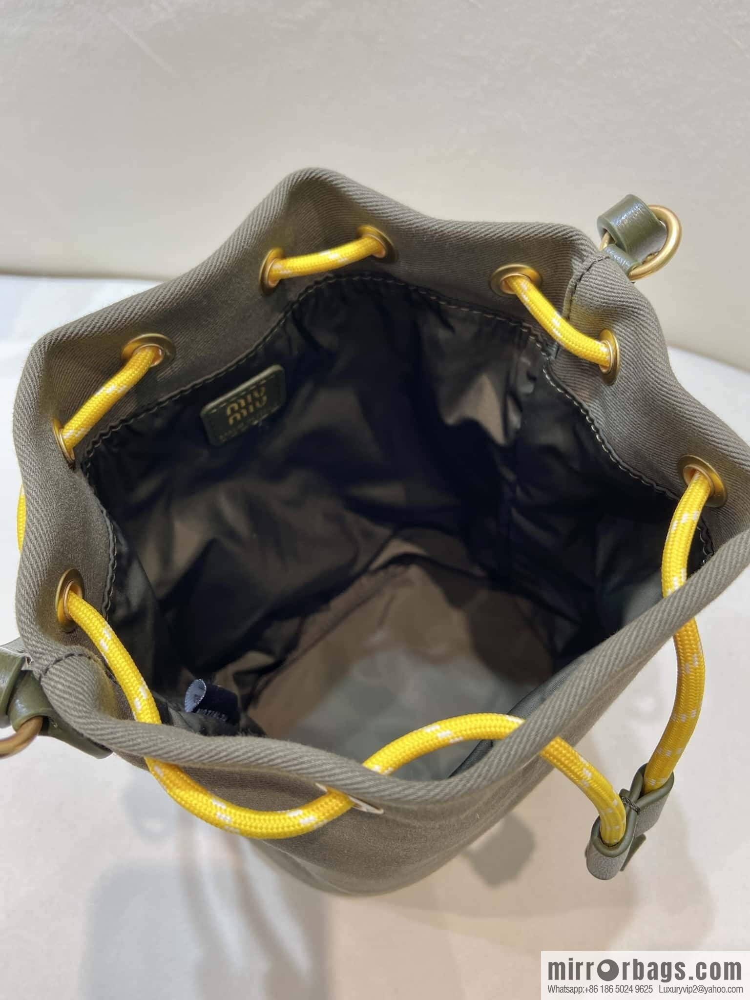 MIUMIU 🎉 new bucket bag 🎉 5NR038 🎉🎉 green